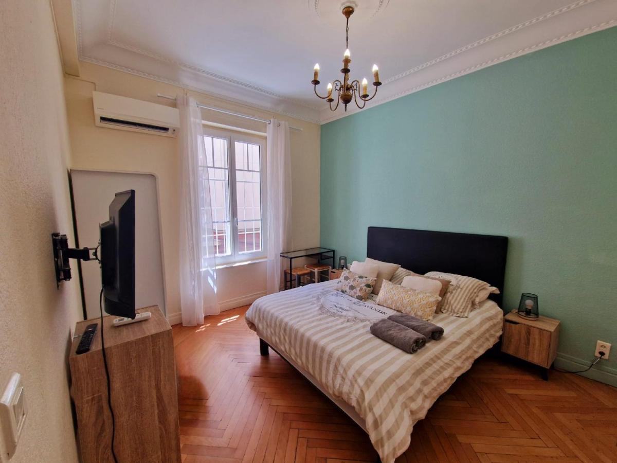 Rivoli SeaSide Apartment view 3