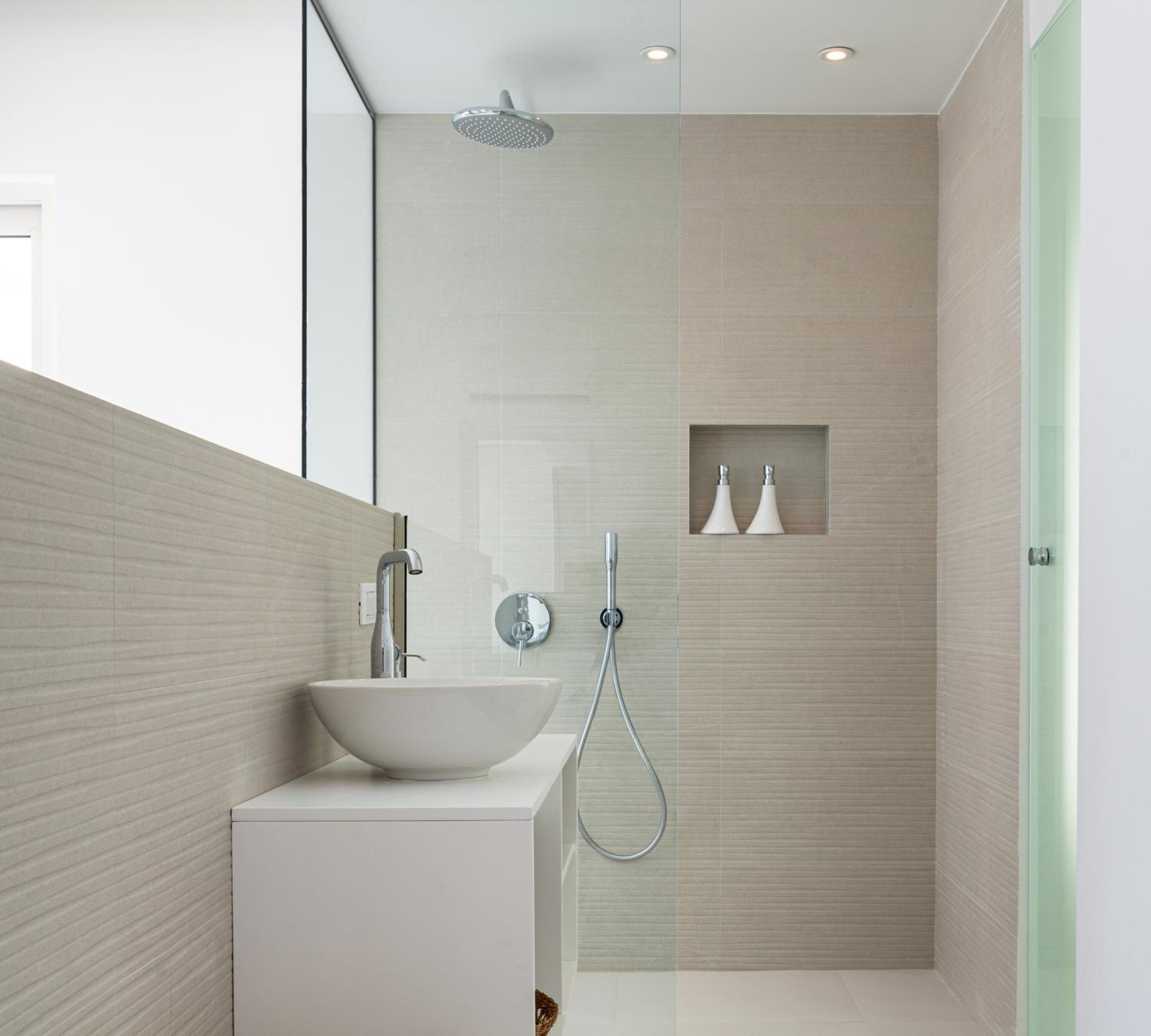 serene villas photo 2