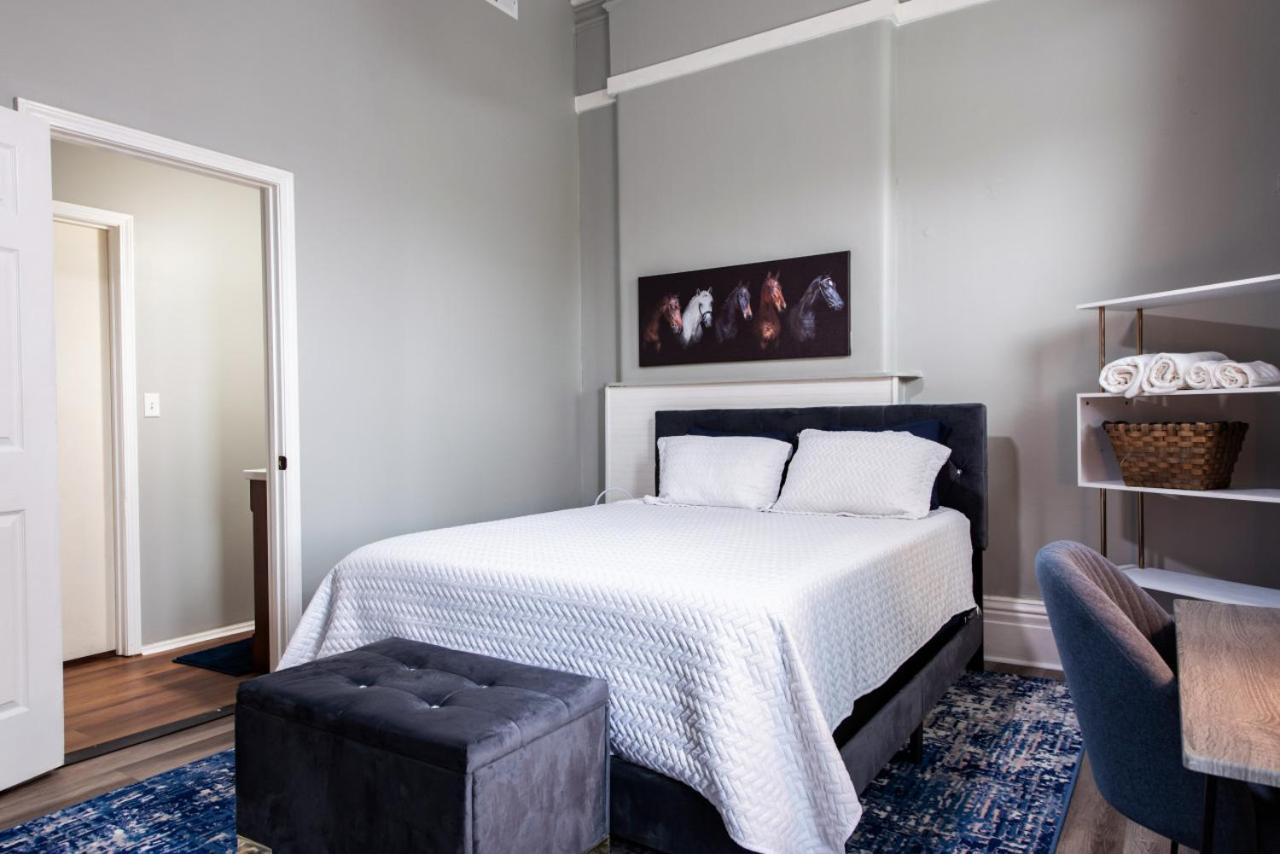 Suite near downtown Louisville, KY - Suite I view 5