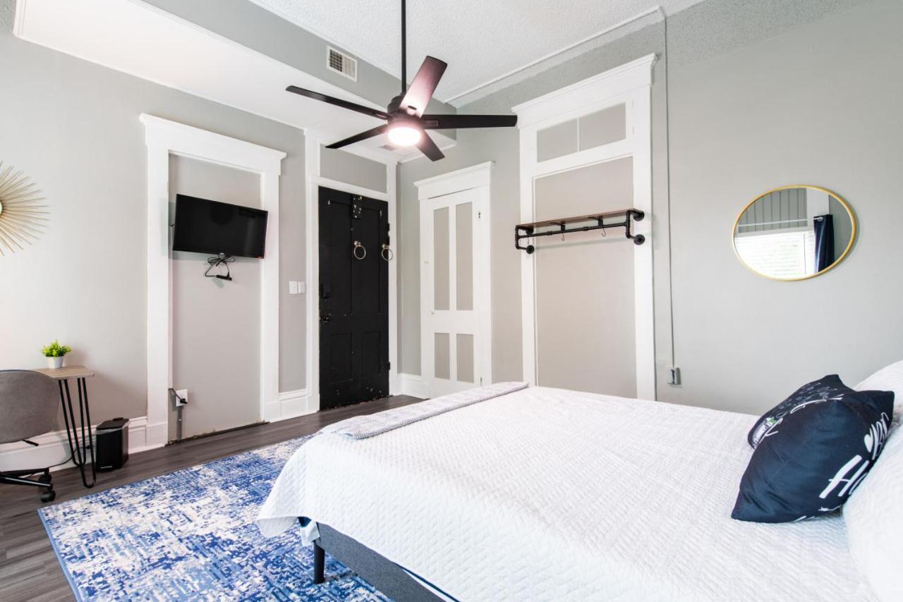 Suite near downtown Louisville, KY - Suite V view 5