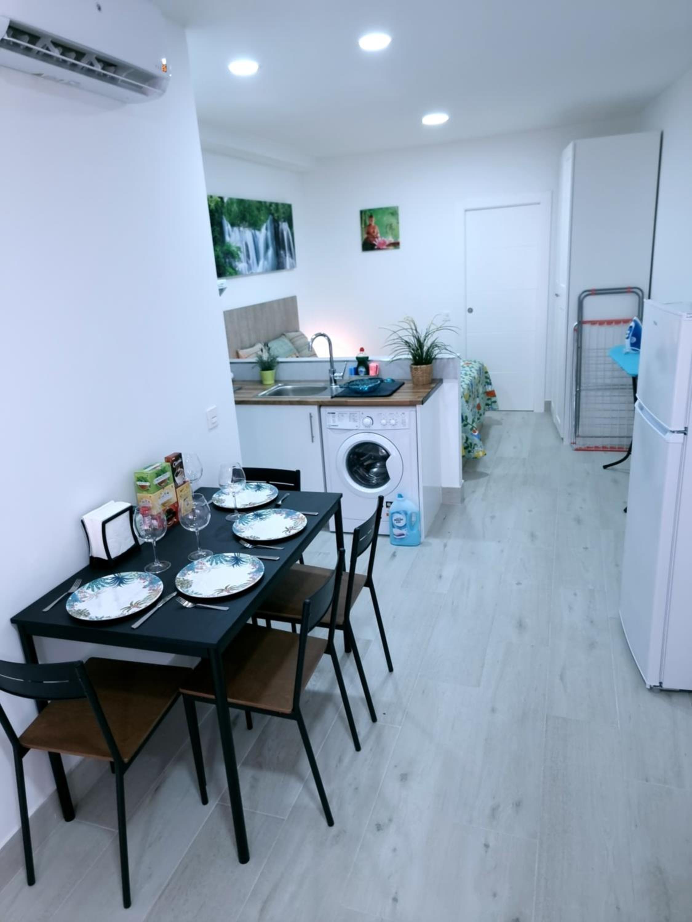 Apartamentos ZANCA CITY CENTER free luggage storage