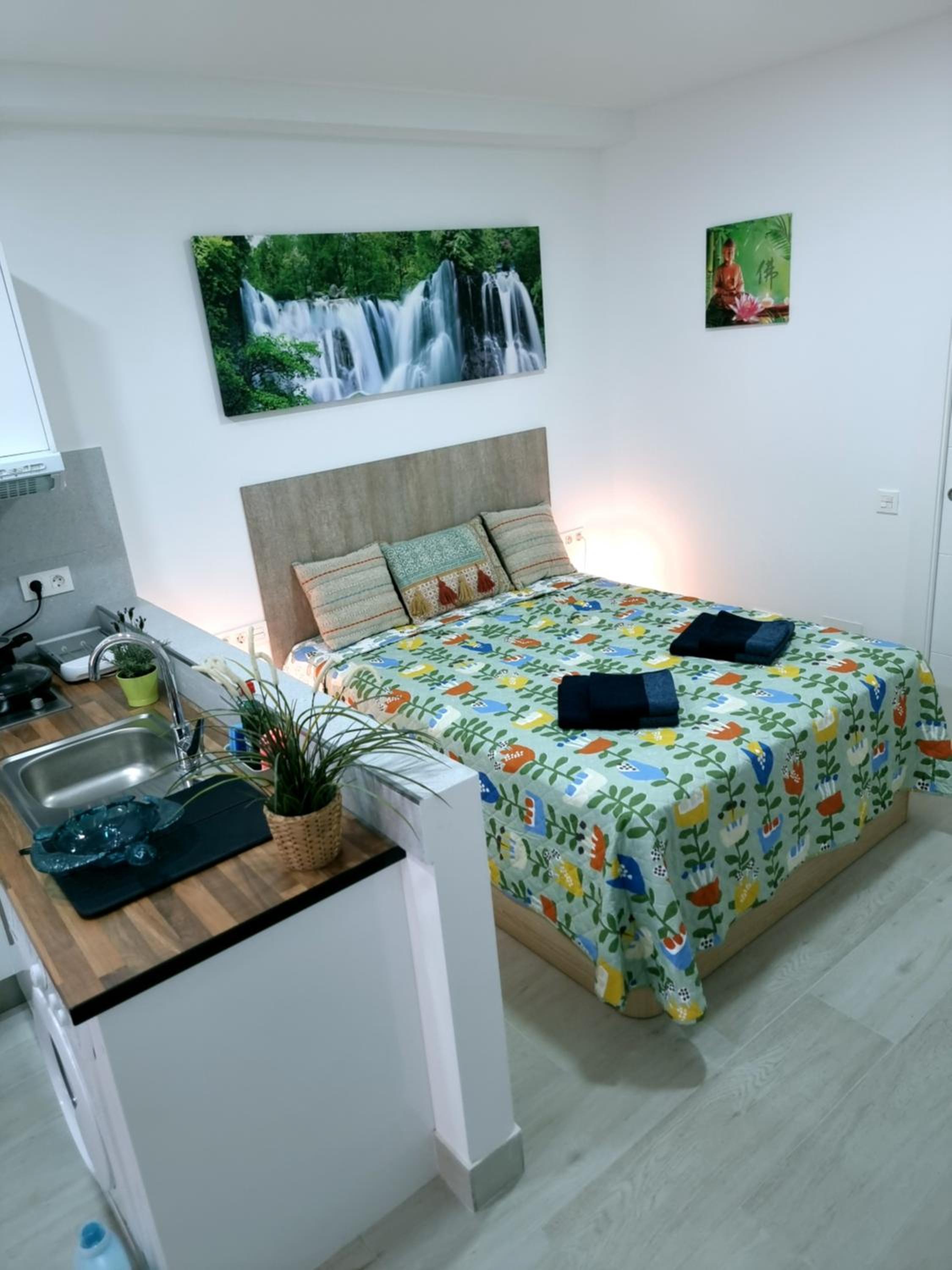 Apartamentos ZANCA CITY CENTER free luggage storage