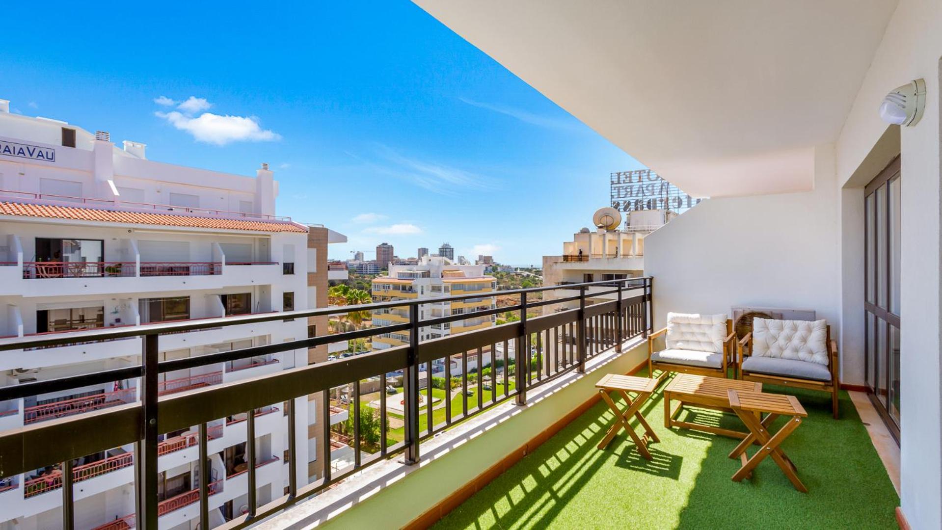 Portimão 1BDR Paradise by LovelyStay view 3