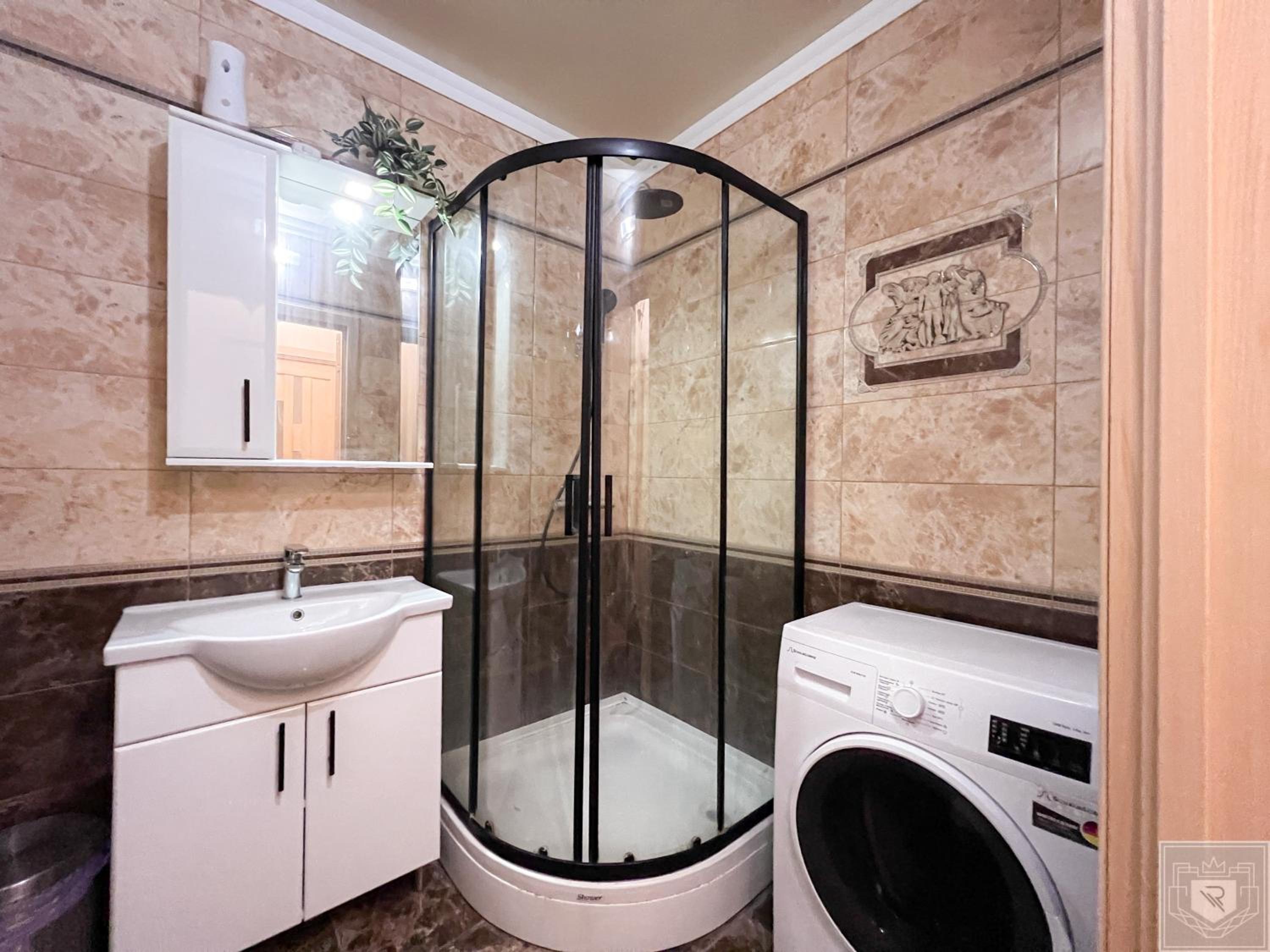 RentHouse Apartments Little Paris view 4