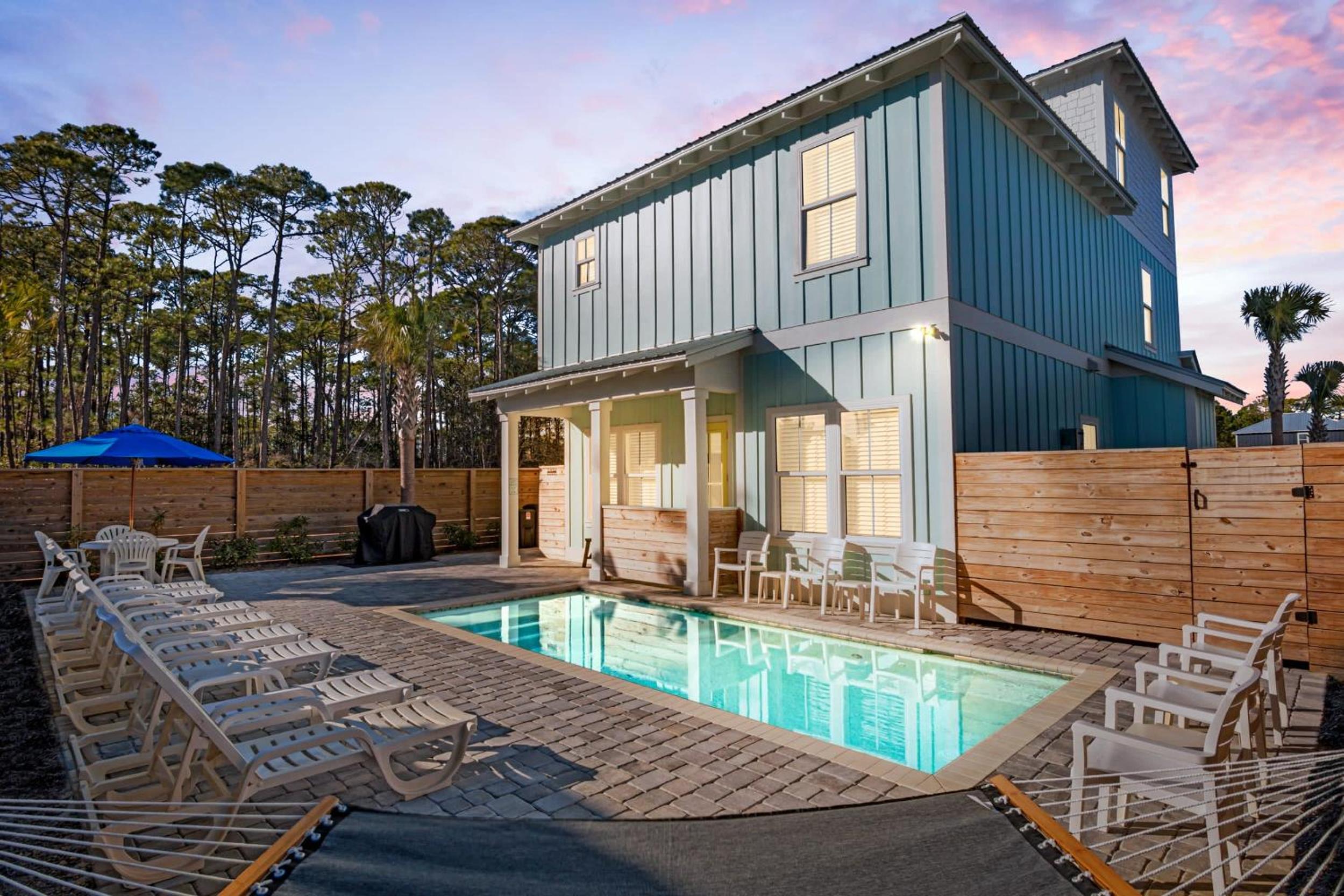 Private Pool Free 6 Seat Golf Cart 5 Min to Beach view 5