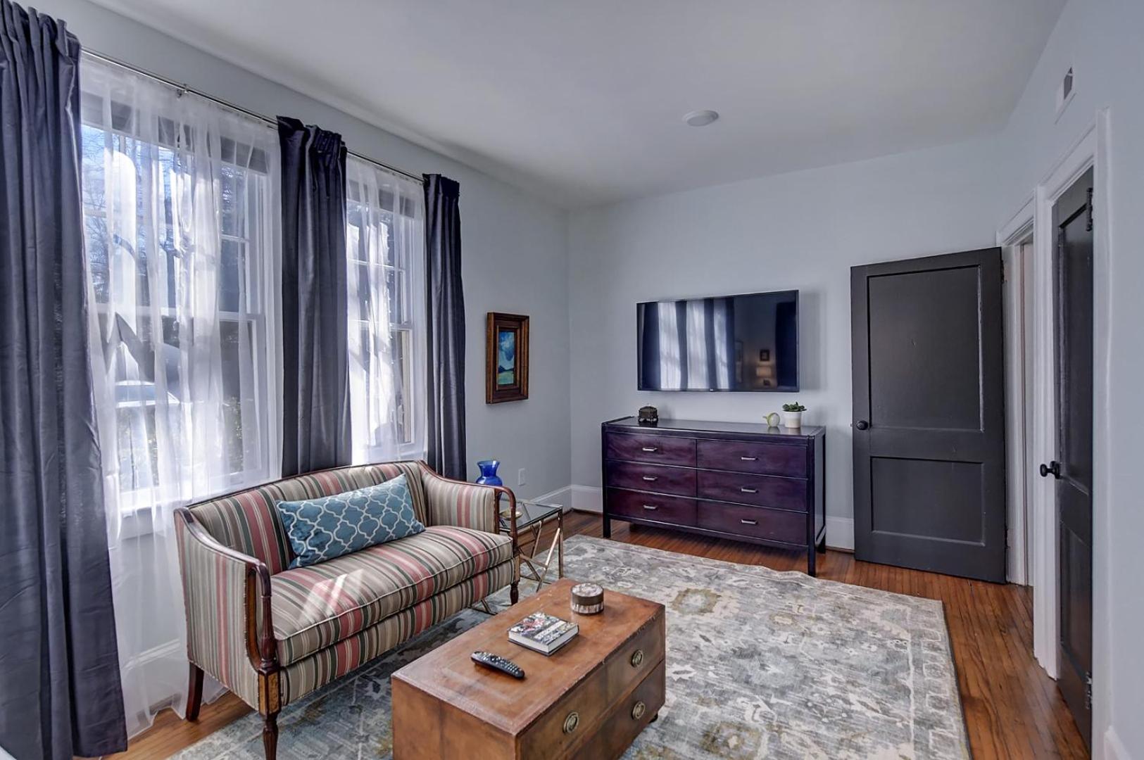 Charlotte Vacations - The Home Collection CLT: Lamar Avenue - Property Image 15