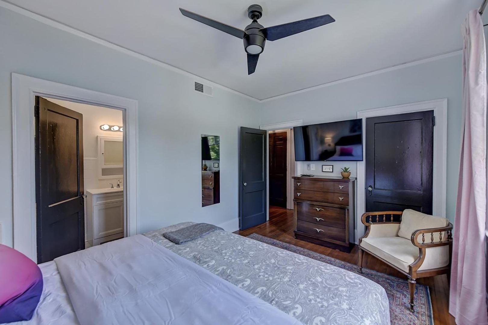 Charlotte Vacations - The Home Collection CLT: Lamar Avenue - Property Image 76