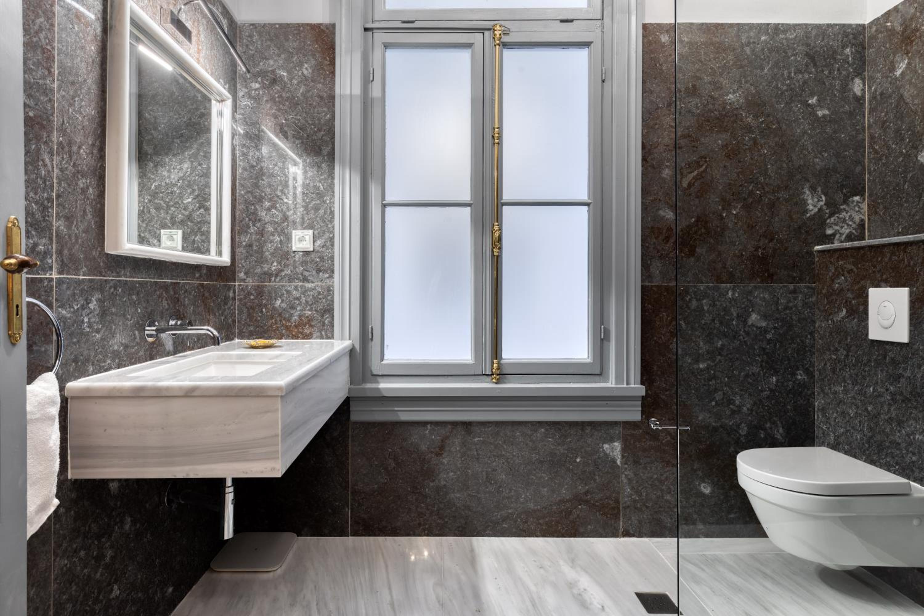 Athenian Vintage Apartments