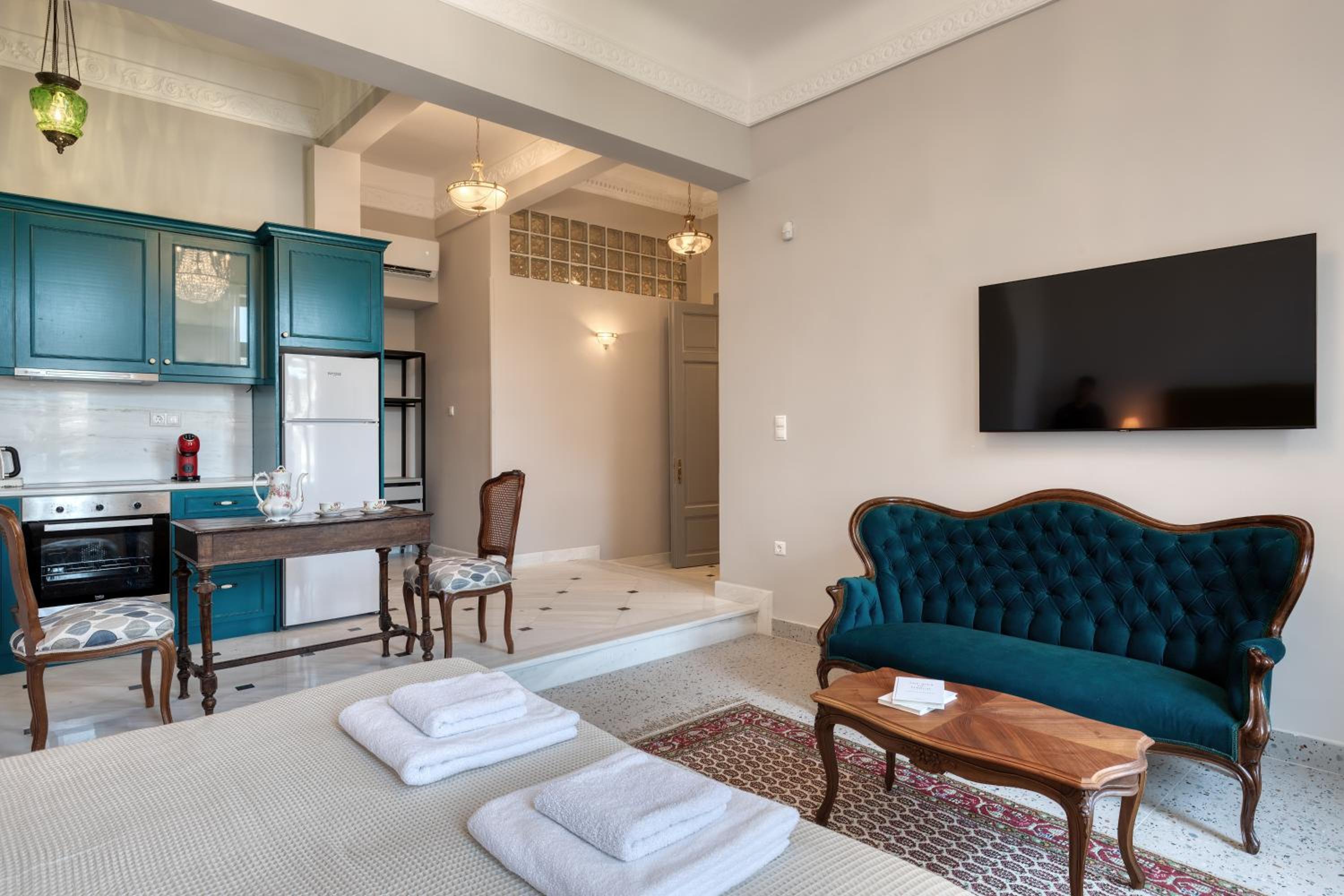 Athenian Vintage Apartments