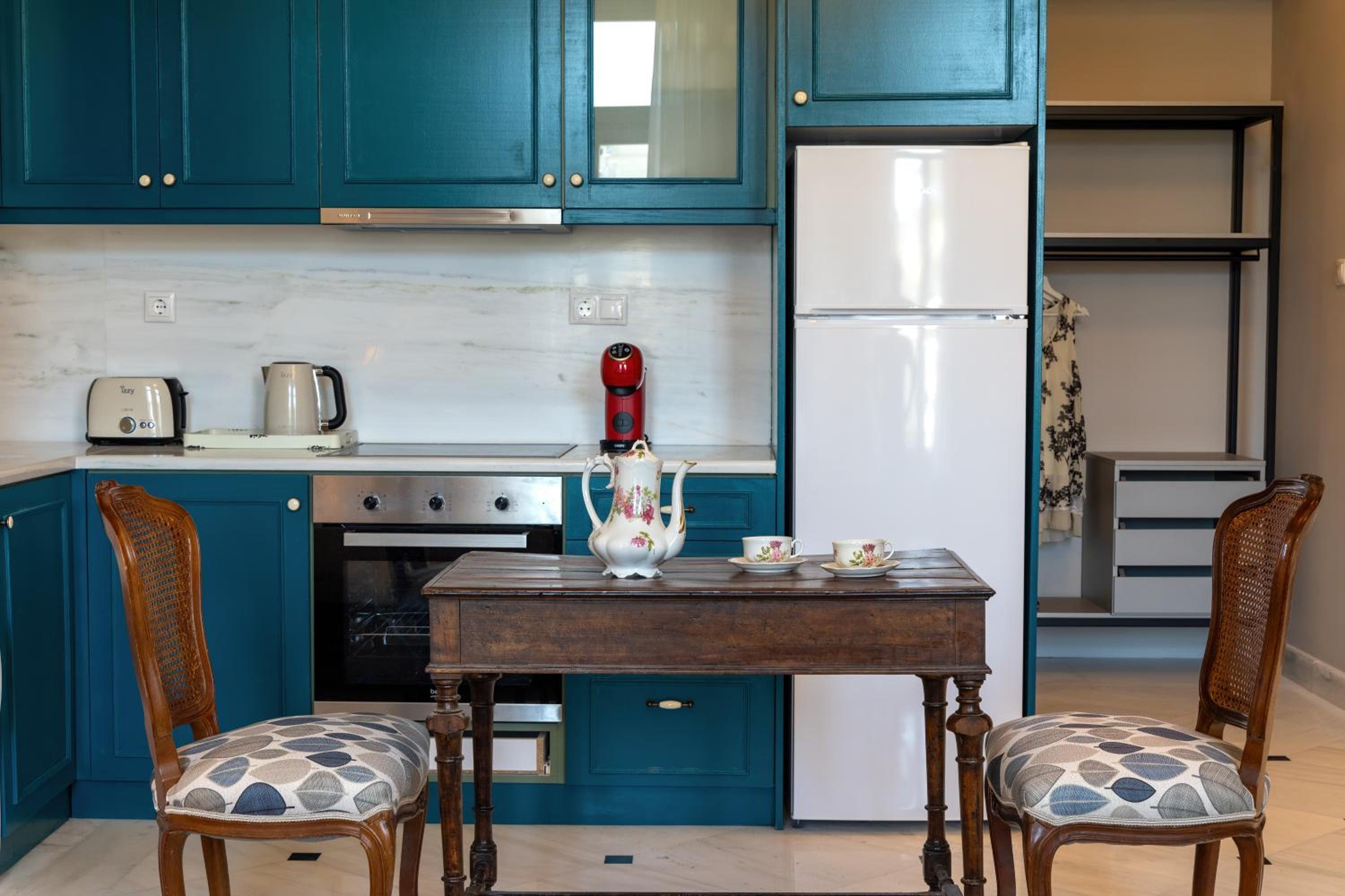 Athenian Vintage Apartments