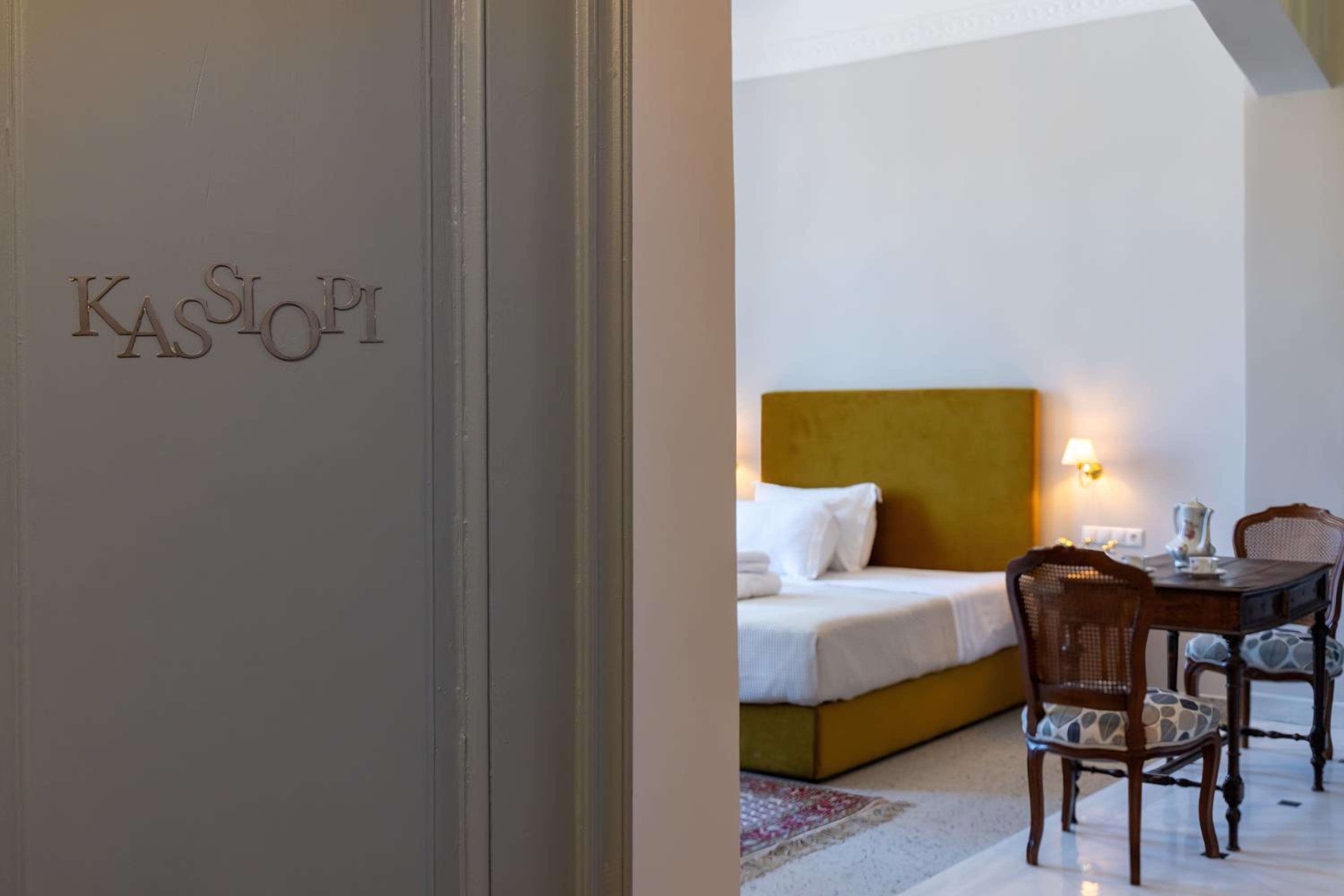 Athenian Vintage Apartments