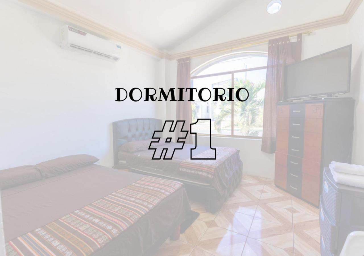 Private Villa in San Cristóbal, 2 Rooms, 6 Beds, AC, WiFi, Kitchen, Washer & Dryer, 4 min from the airport - Tropical - Galápagos Home