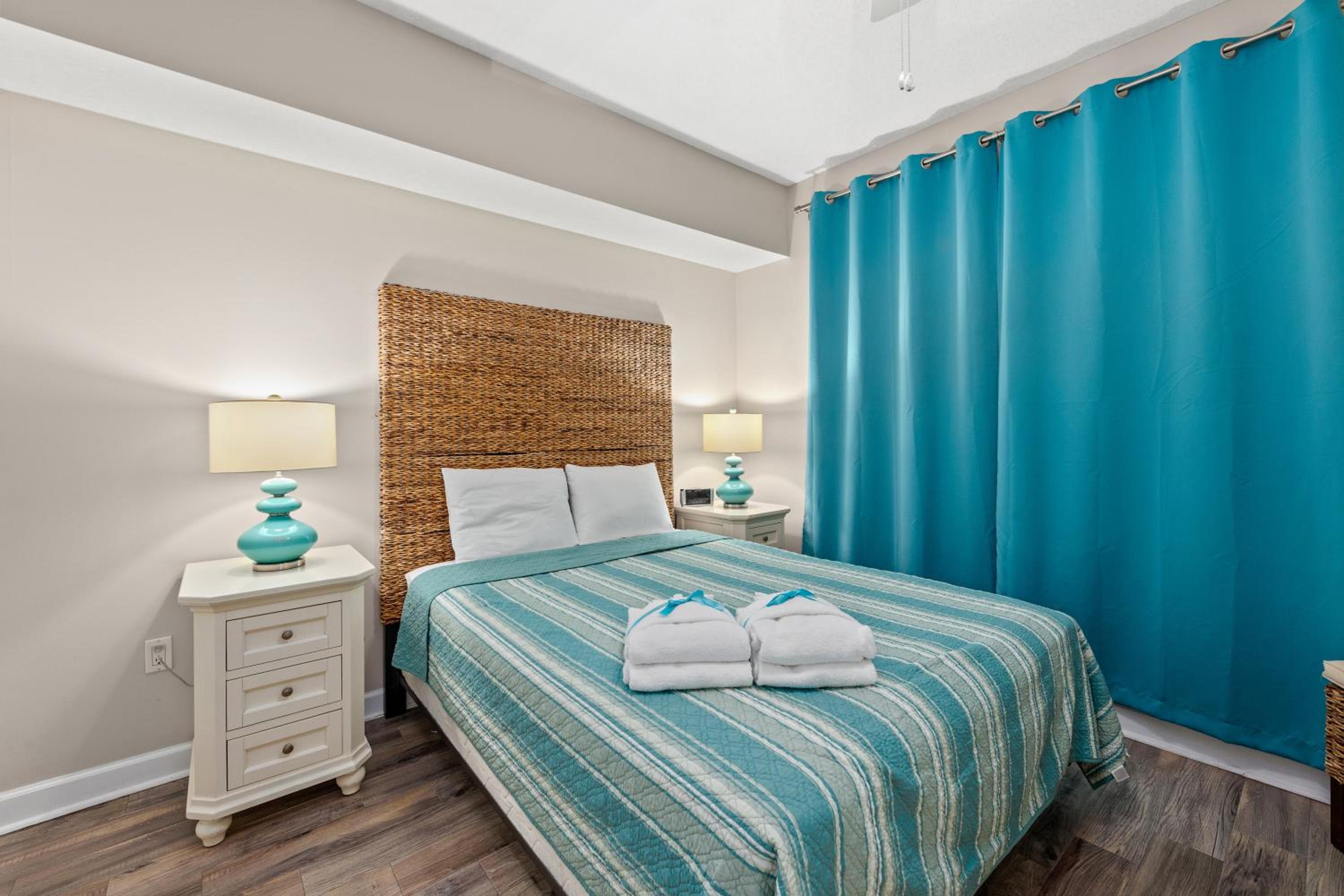Come See Why This Is The Best Condo At Grand Panama! Rooftop Pool+Tiki Bar