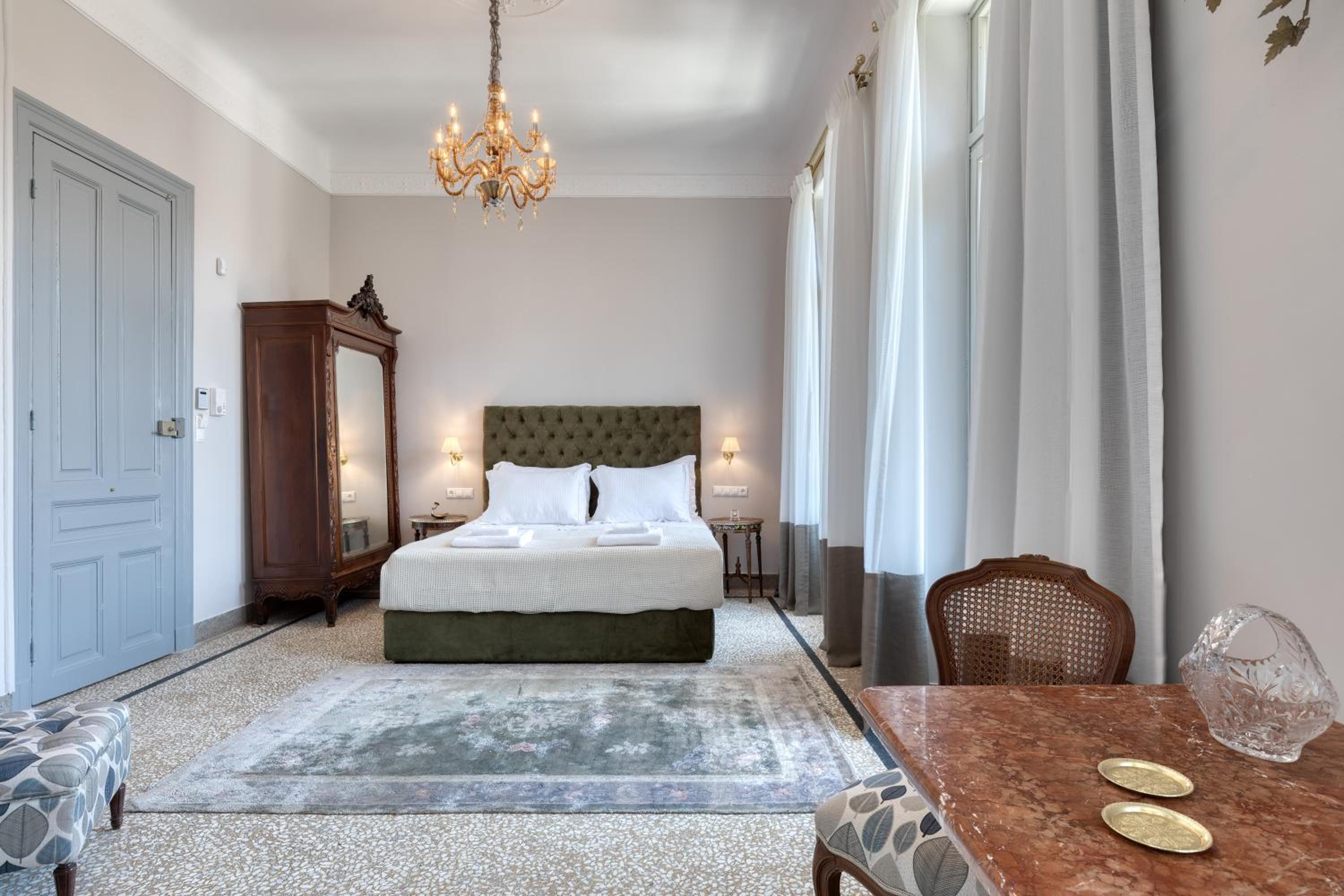 Athenian Vintage Apartments
