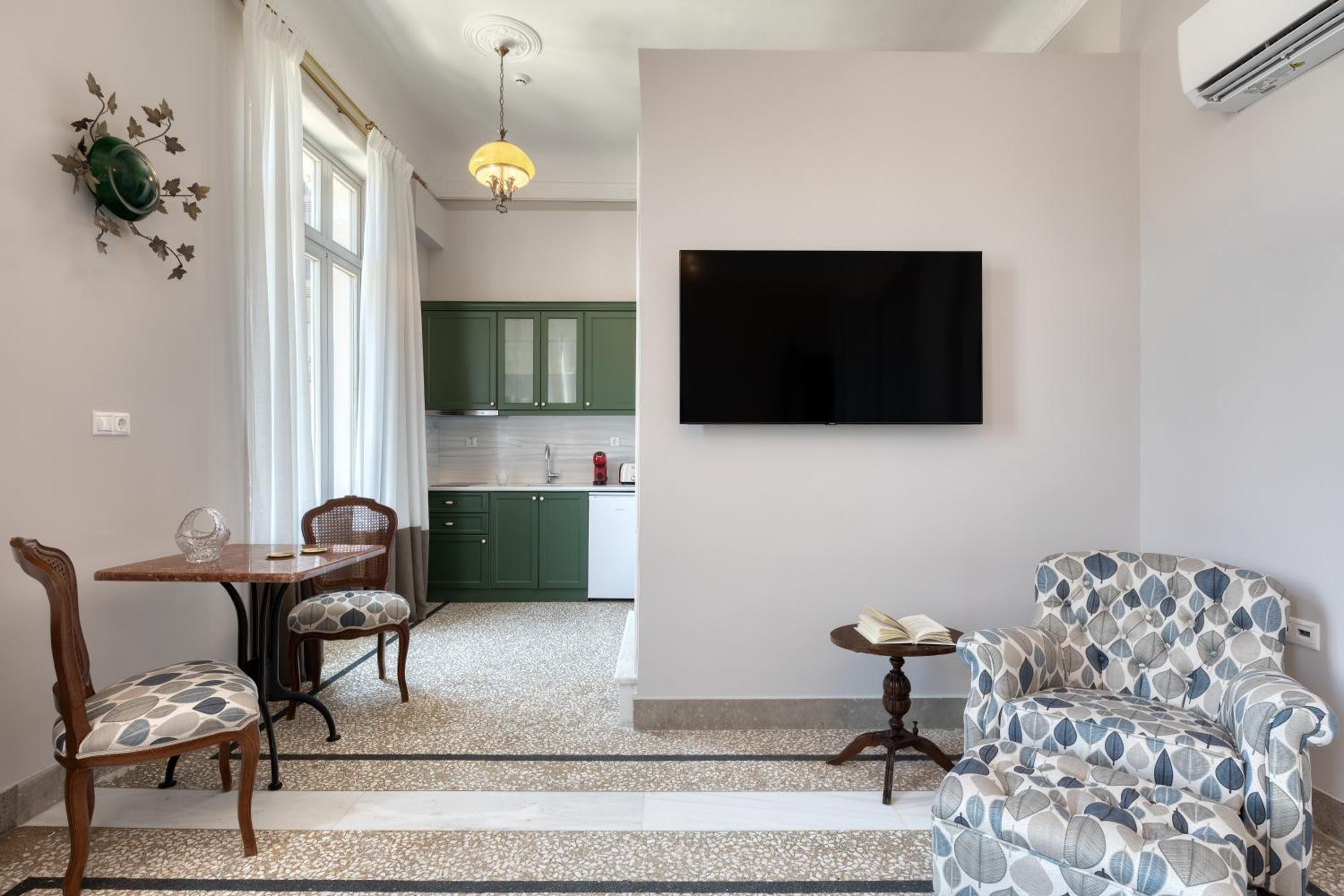 Athenian Vintage Apartments
