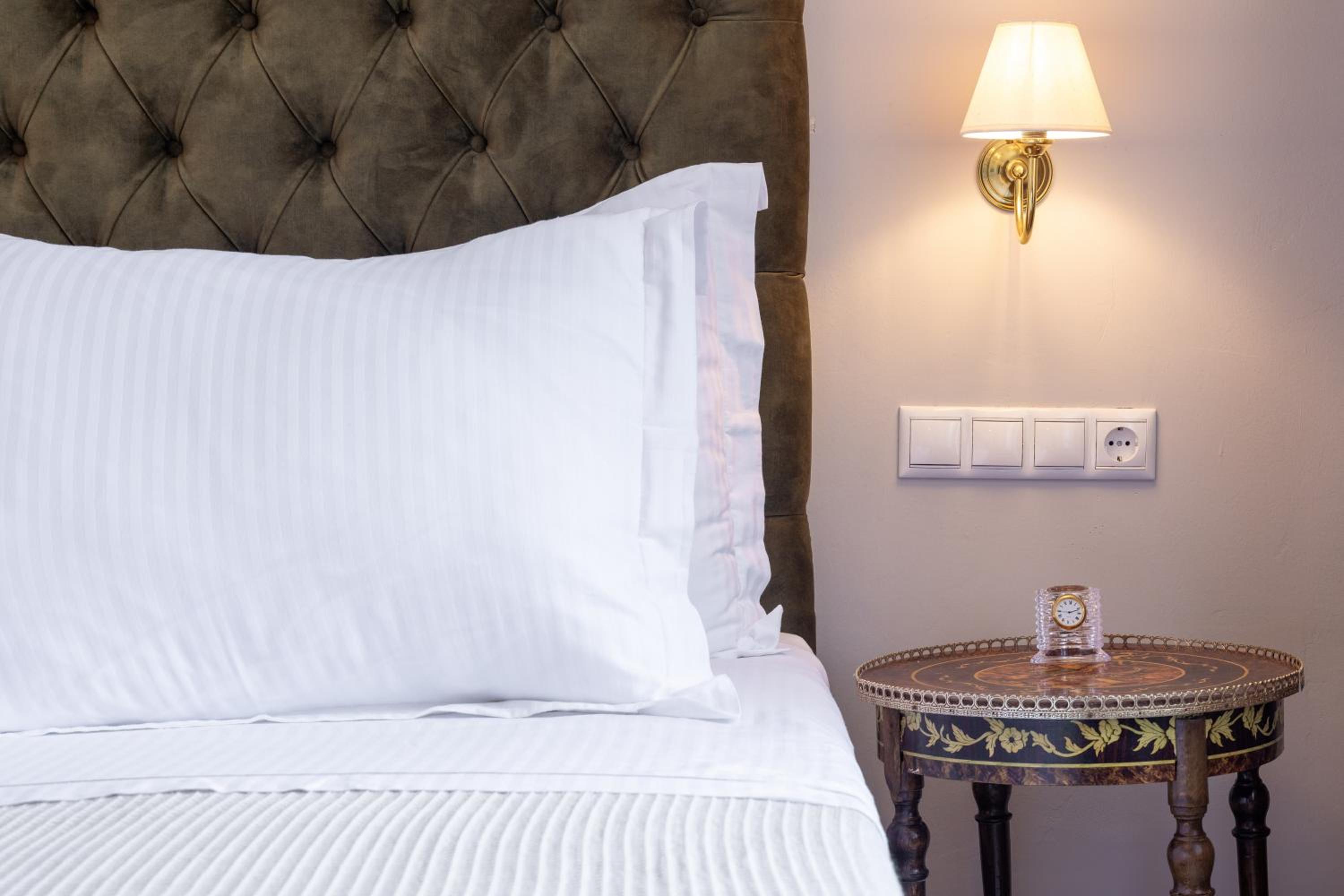 Athenian Vintage Apartments