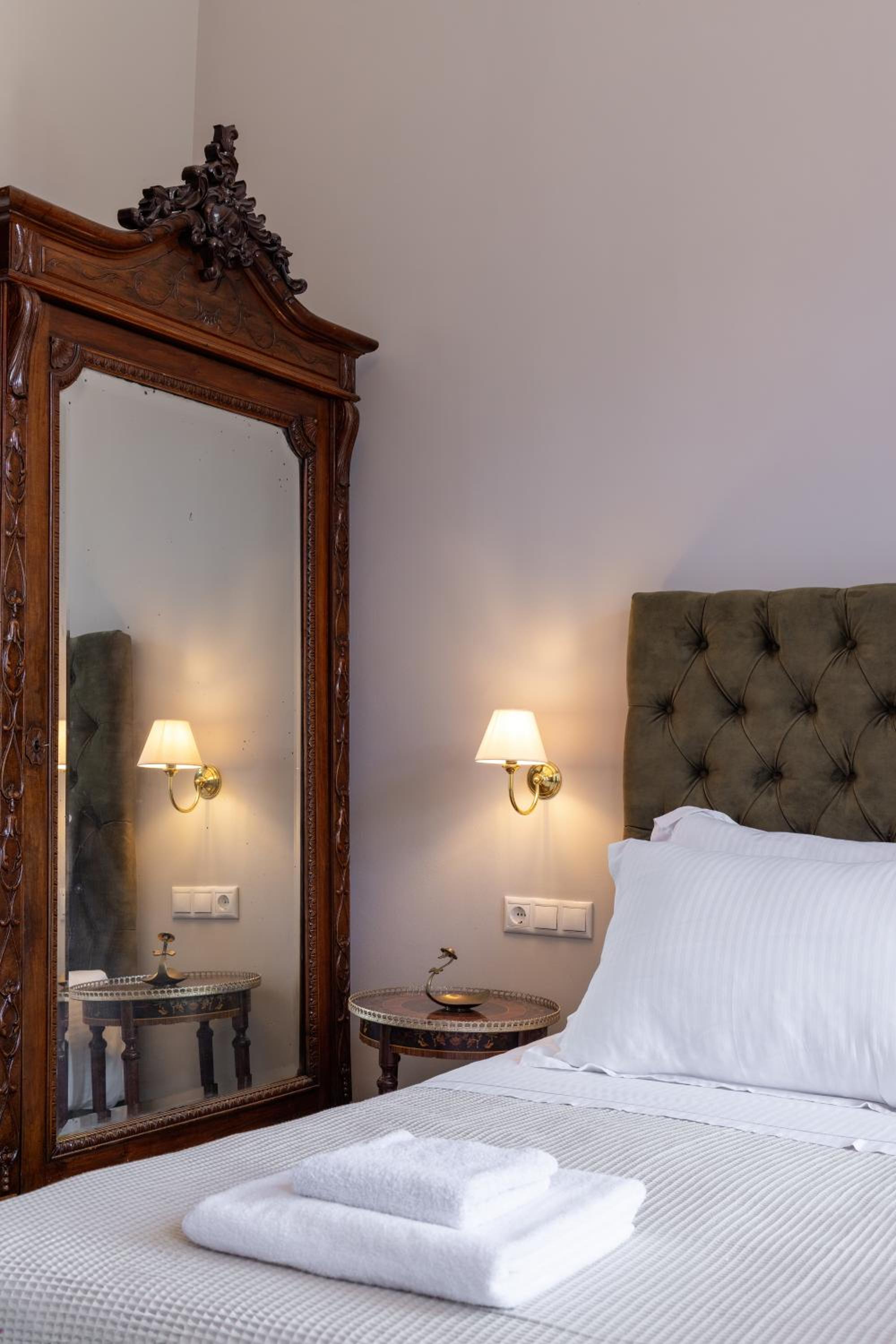 Athenian Vintage Apartments