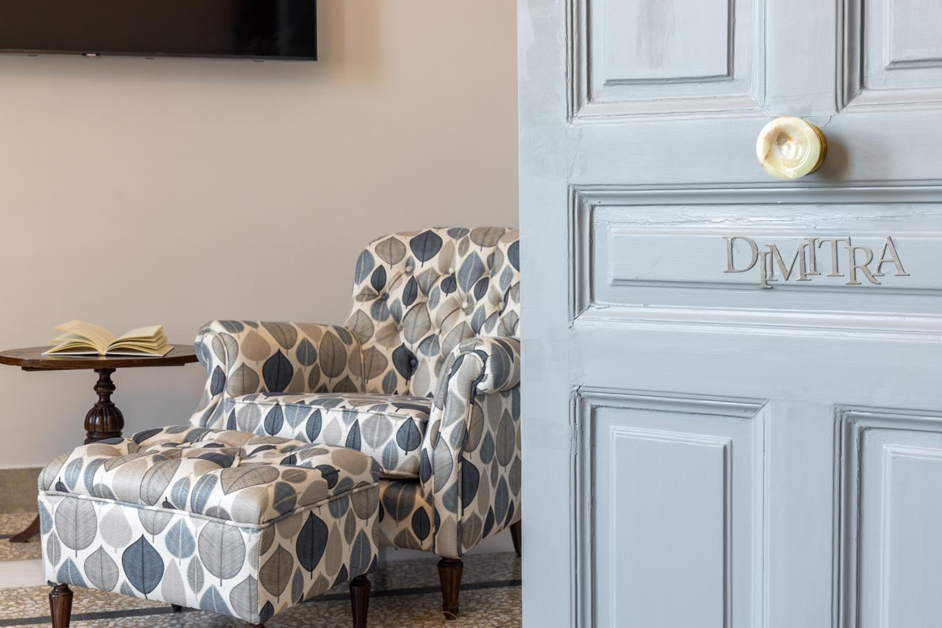 Athenian Vintage Apartments