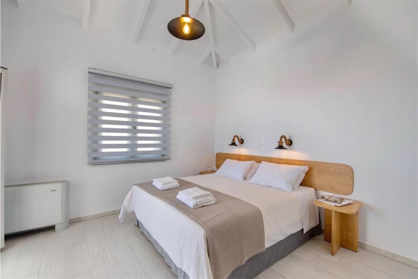 Vasiliki Villa By PaxosRetreats