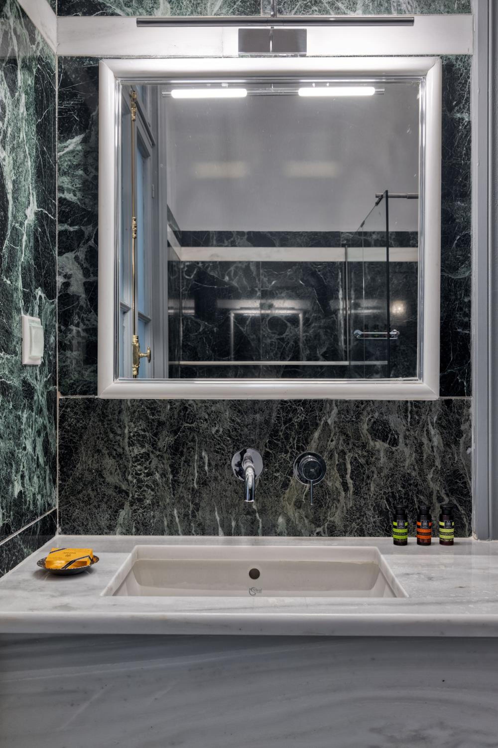 Athenian Vintage Apartments