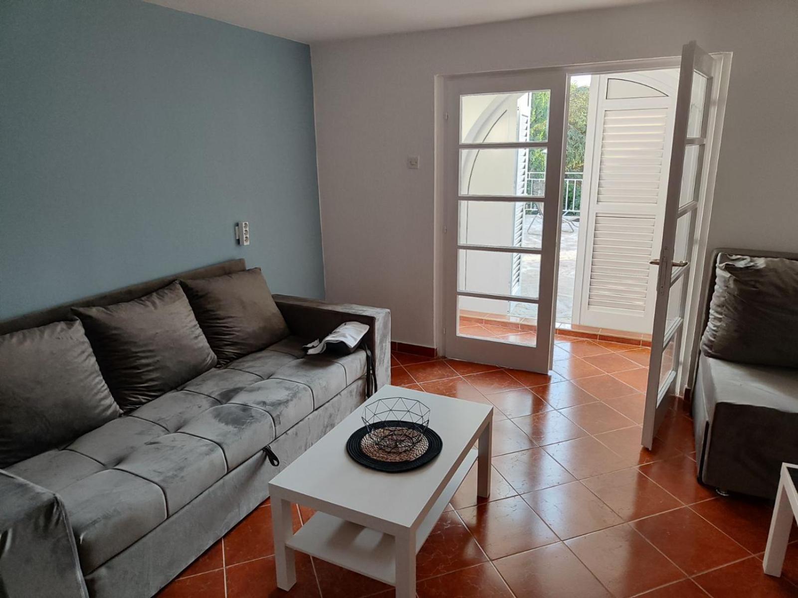 Apartmani Nada