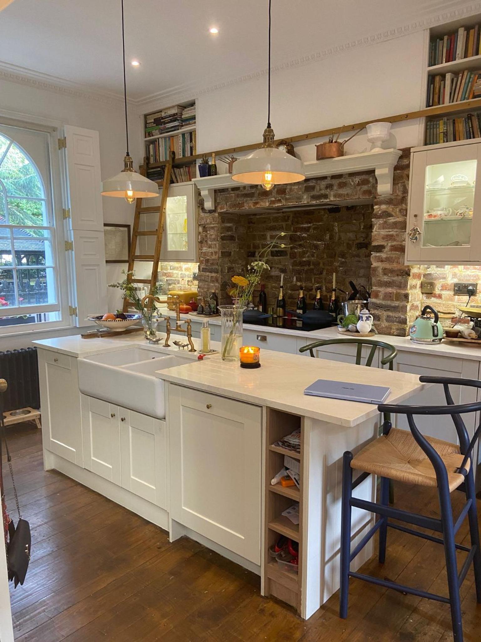 Gorgeous Grade II Listed Georgian House - Leafy Square Views - Central London
