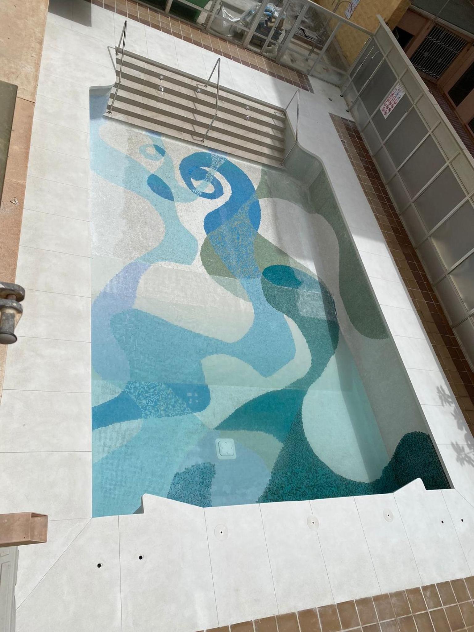 Esplendido APARTAMENTO, CARIHUELA EDIFICIO EL REMO, PRIMERA LÍNEA photo 2