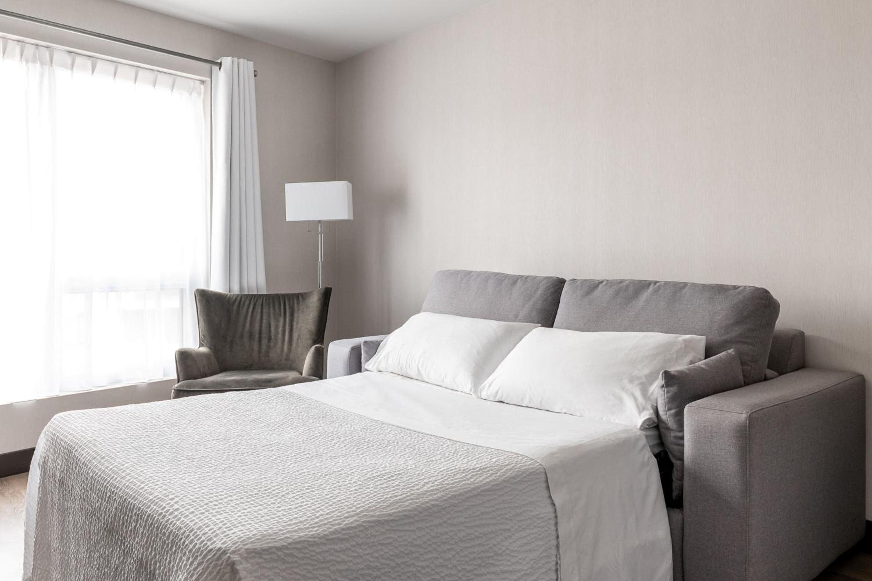 Levis Vacations - Four Points by Sheraton Levis Convention Centre - Property Image 29