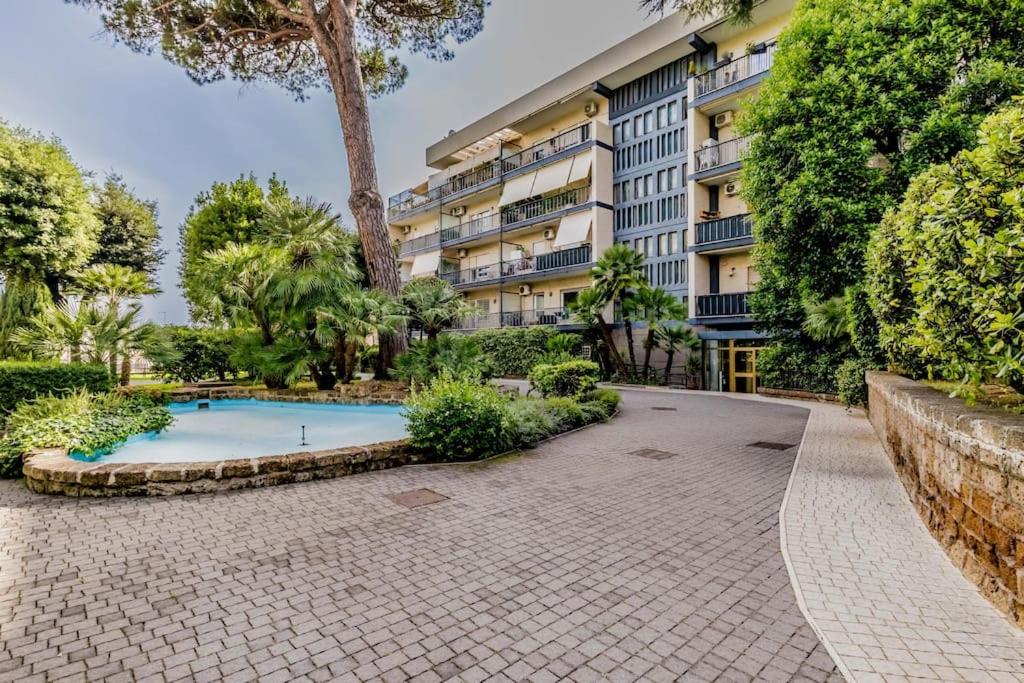 Luxury apartment front of Cavalieri Hilton Hotel