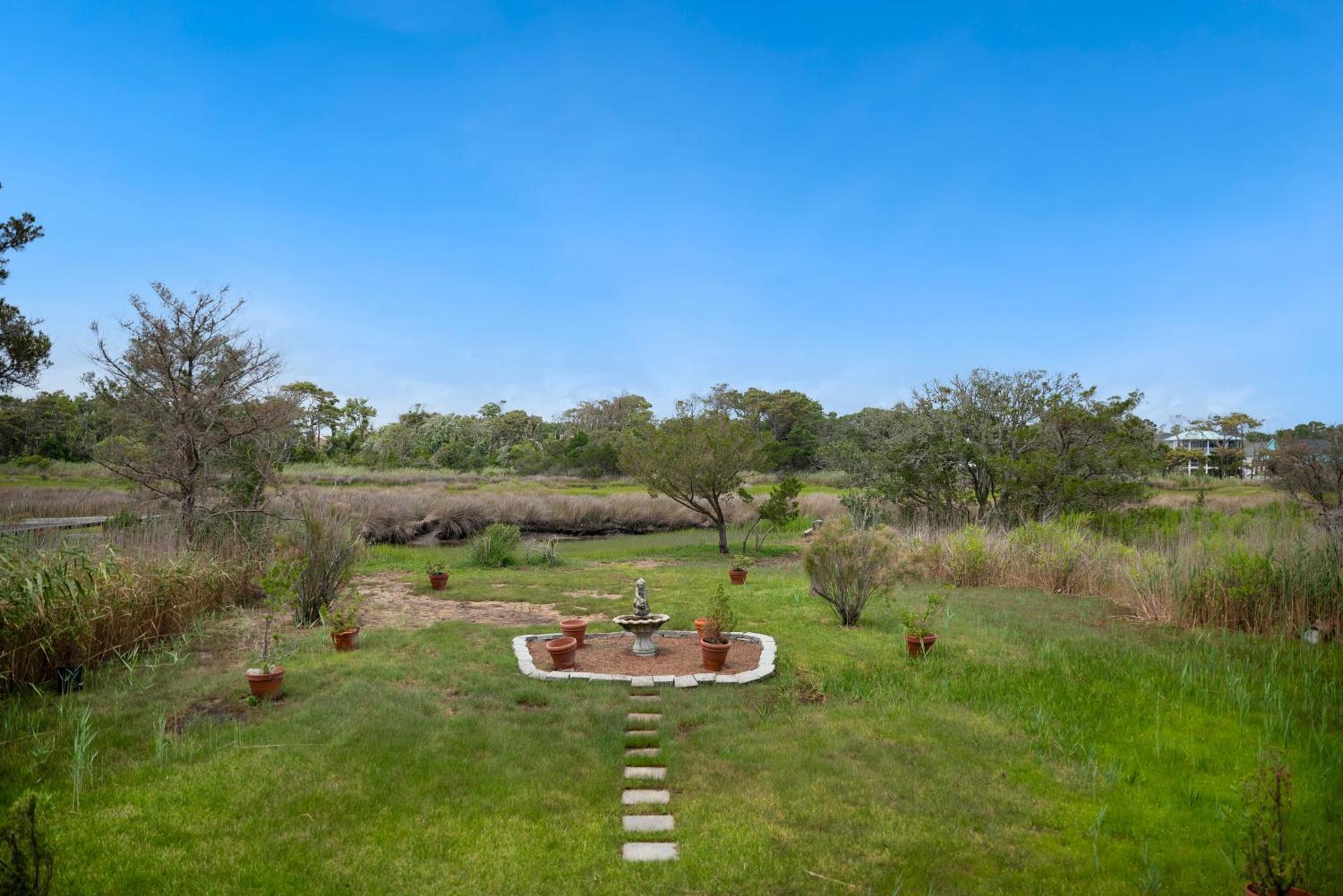 The Marsh by Oak Island Accommodations view 3