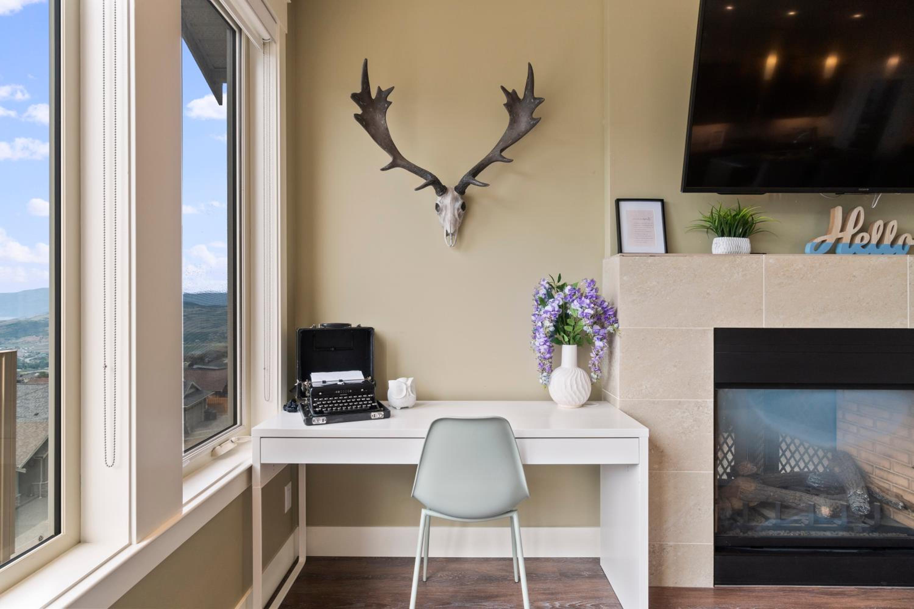 Stunning 5 bed house on Silver Star mountain