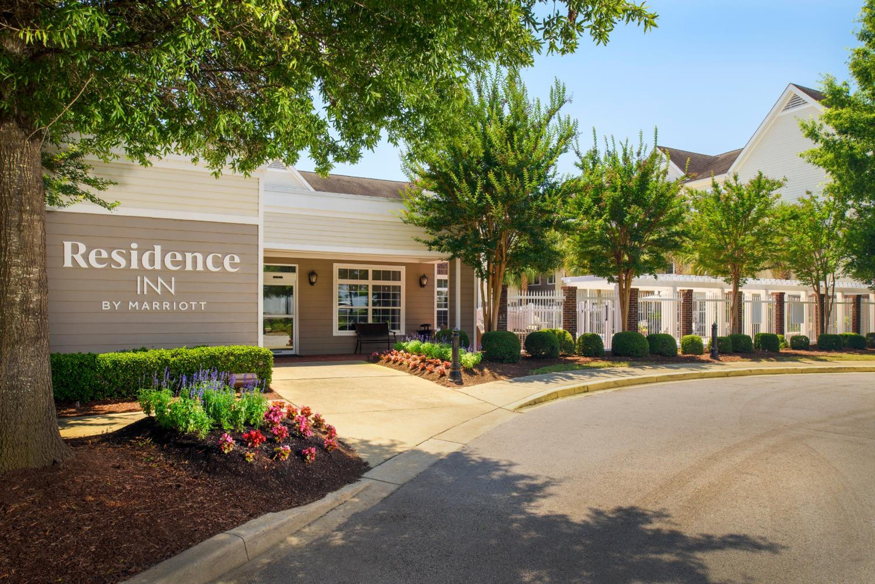 Hotel Residence Inn Columbia Northeast/Fort Jackson Area - Image 1