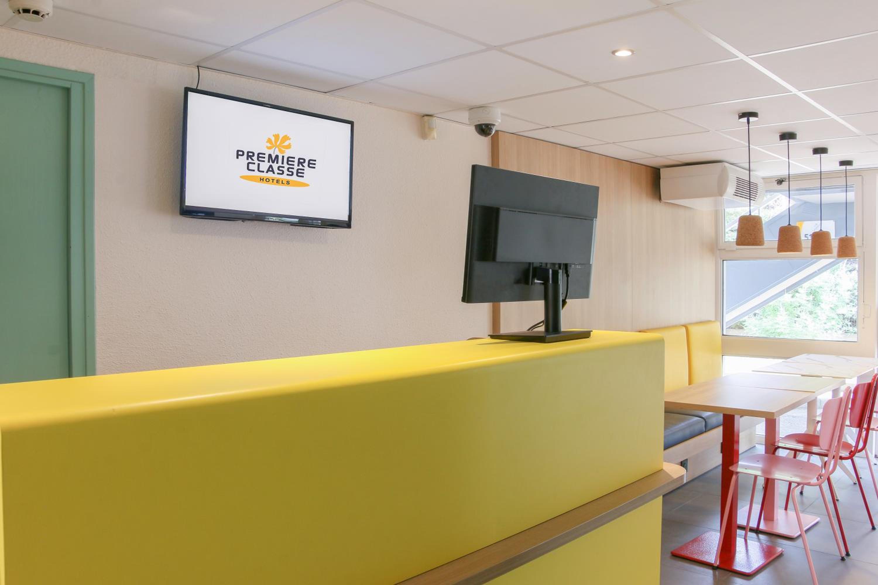 Vitrolles Vacations - Premiere Classe Aeroport Marseille - Property Image 10