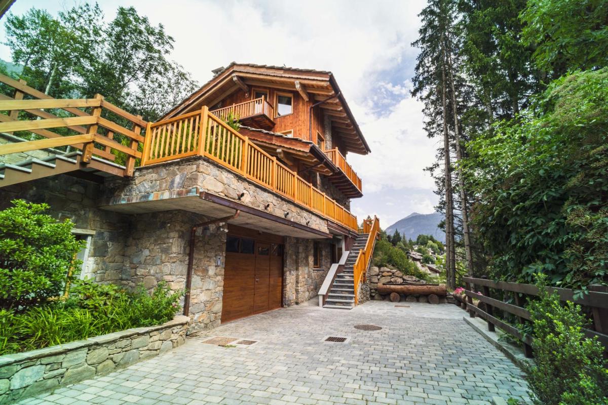 Suites Courmayeur - Mont Blanc view 3