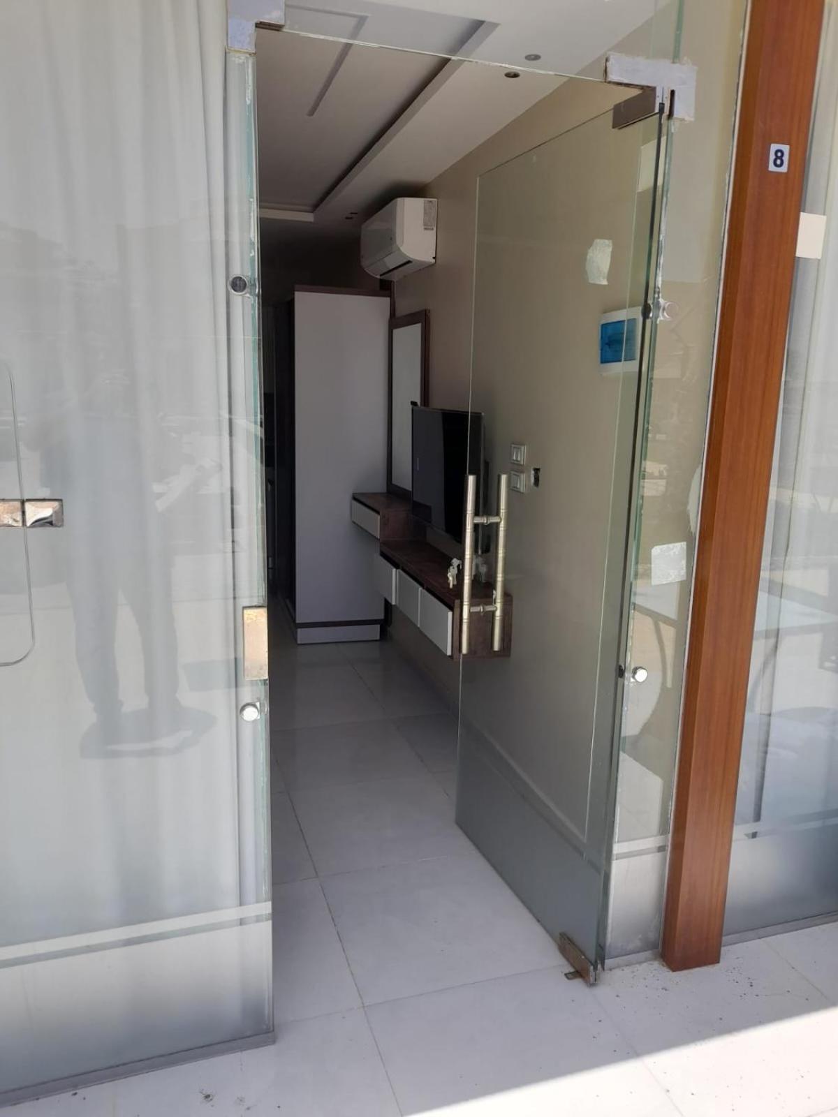 Casablanca star for families and couples only