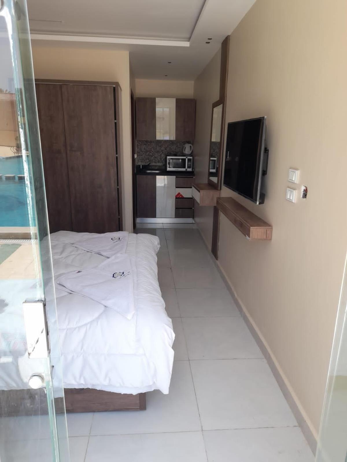 Casablanca star for families and couples only