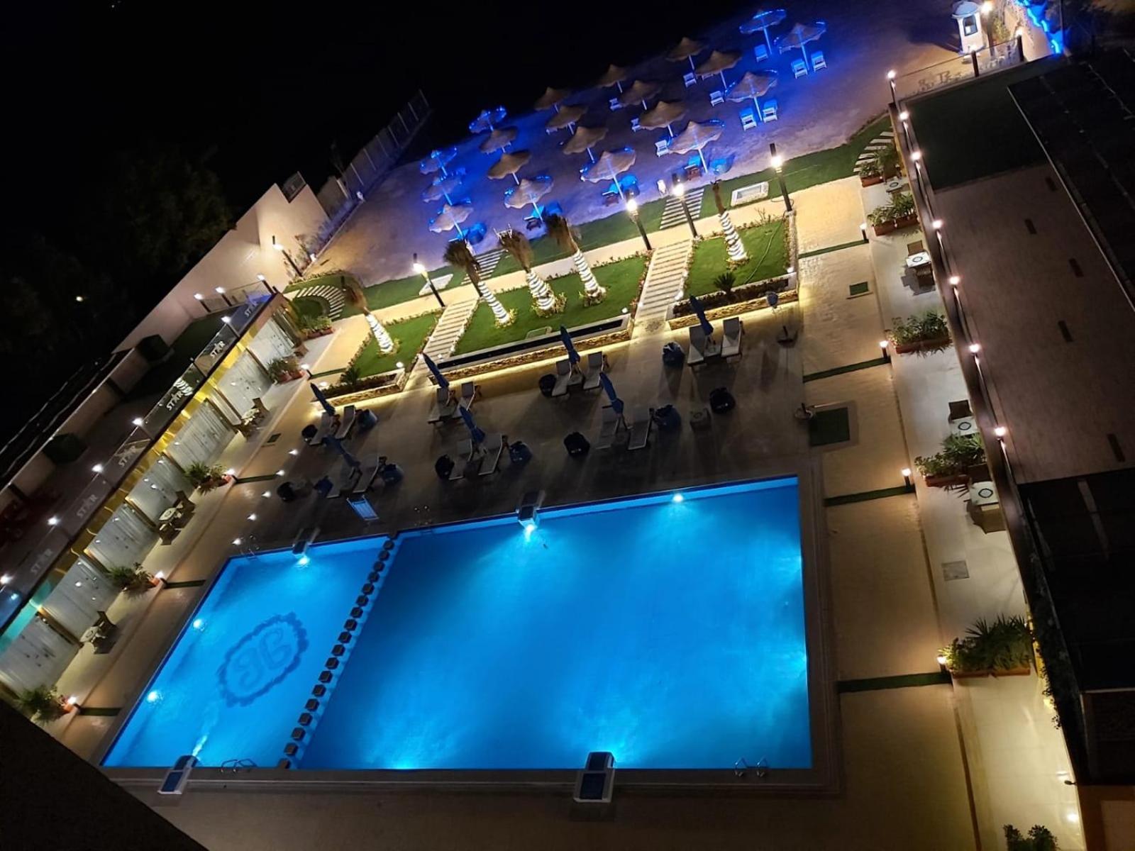 Casablanca star for families and couples only