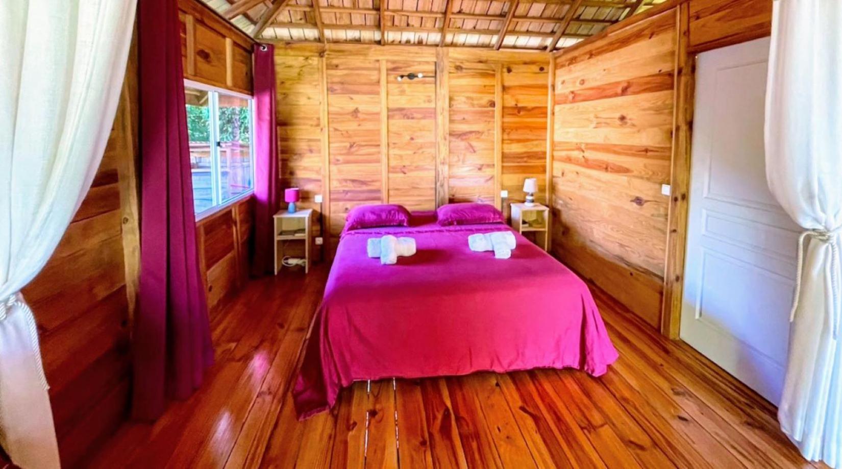 RAIATEA - Orion Pool Bungalow view 4