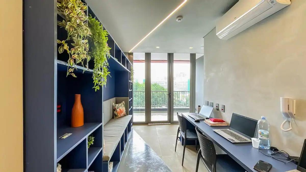 Apartamento novo e luxuoso ao lado do Allianz