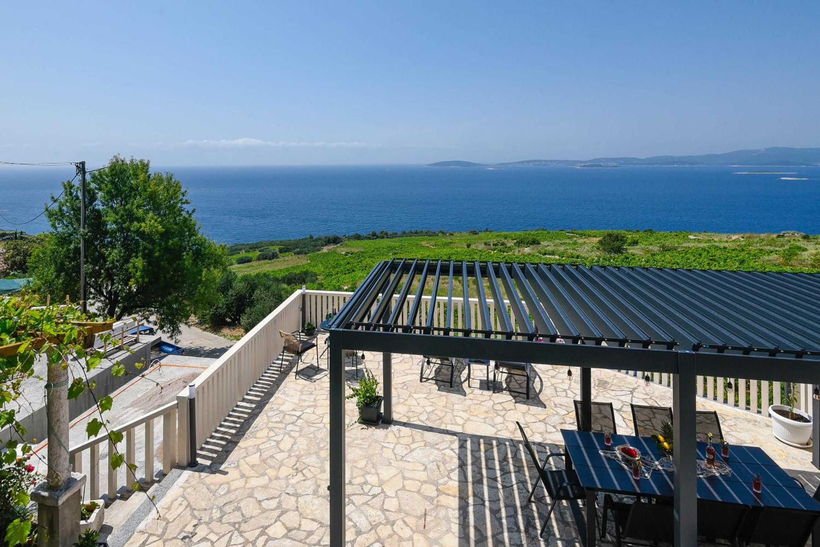 Luxury Villa Navis view 5