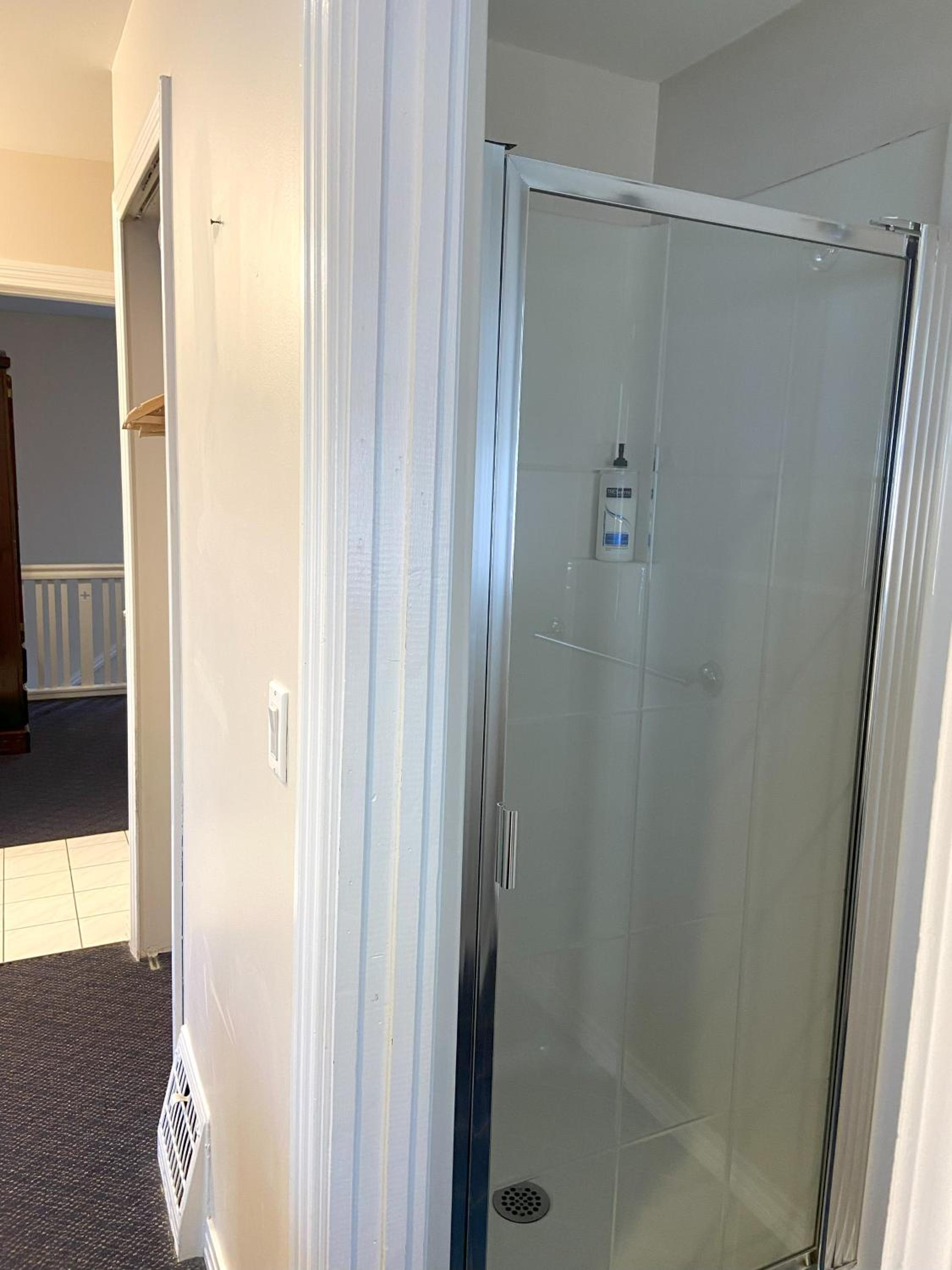 Cambie Lodge - Image 2
