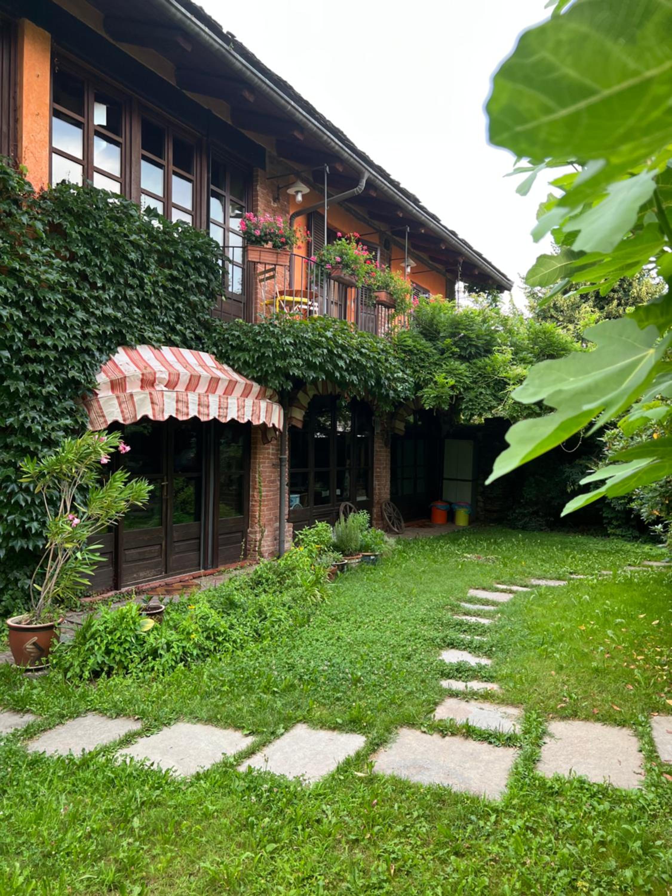 La casa Arancione