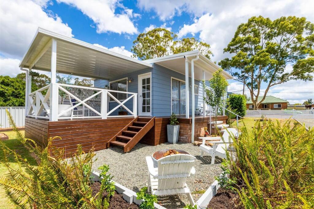 Hamptons House on Hunter with fire pit