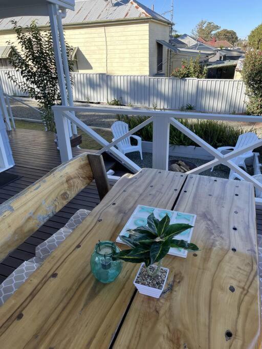 Hamptons House on Hunter with fire pit