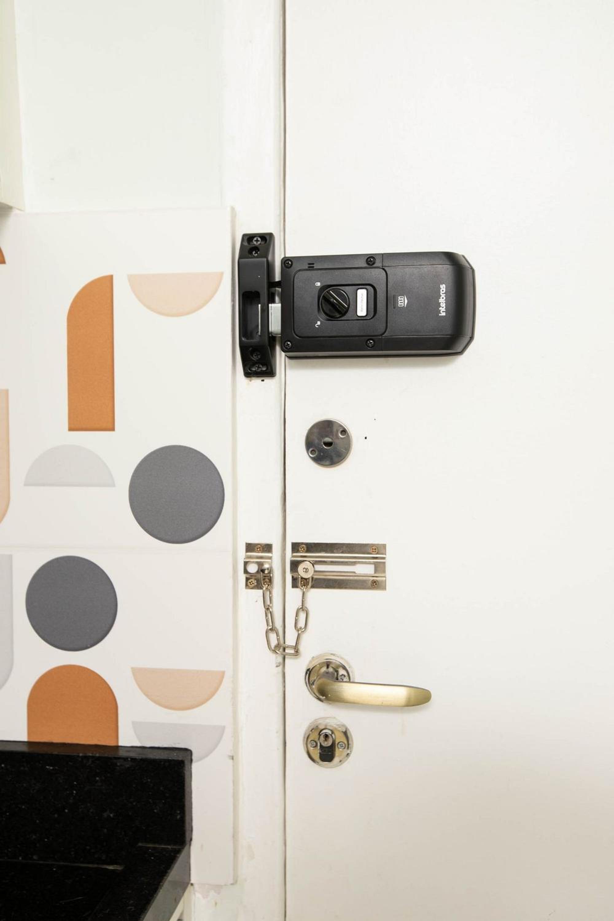 Prédio central com apartamentos reformados