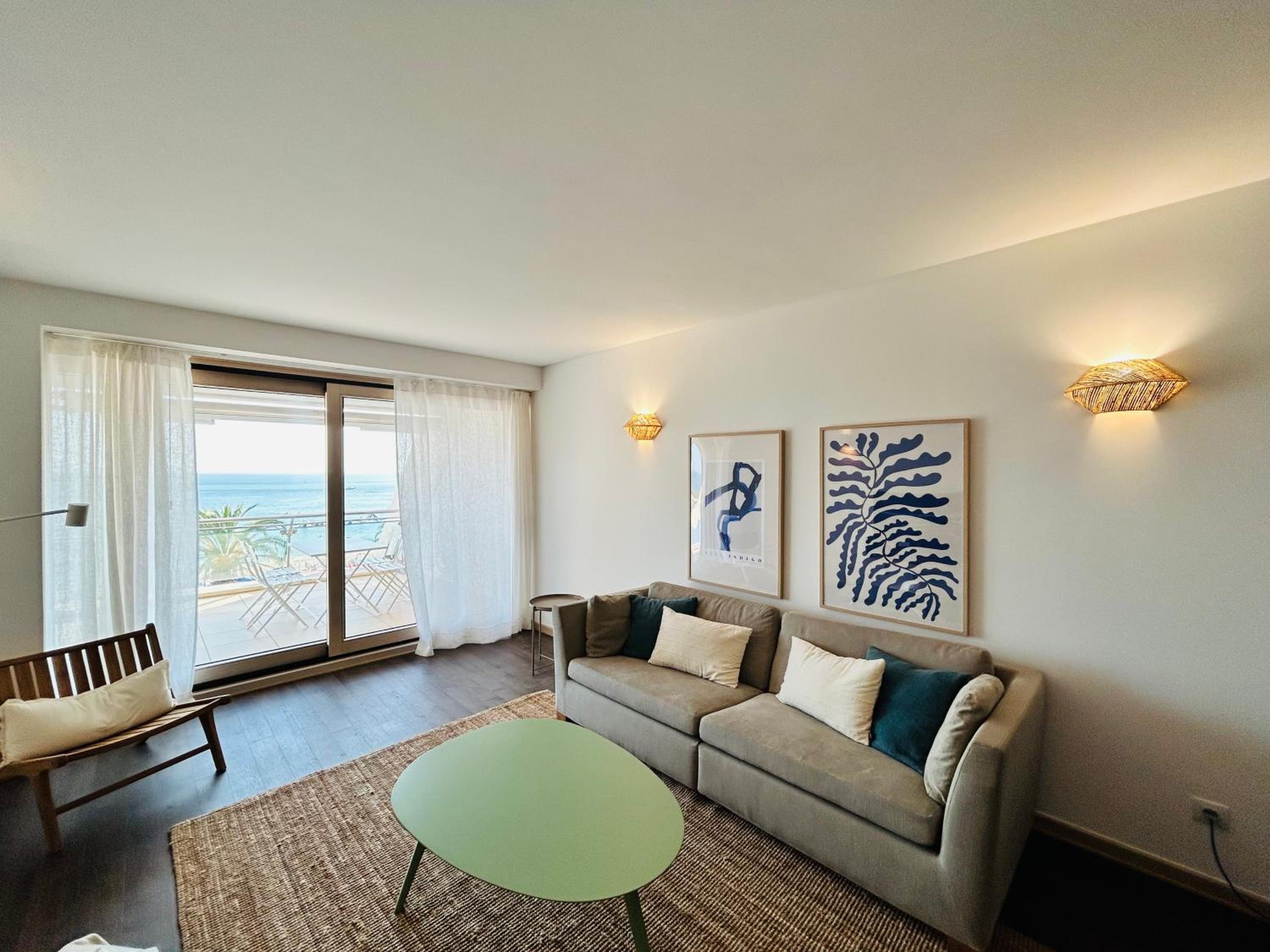 Sesimbra Califórnia beach front