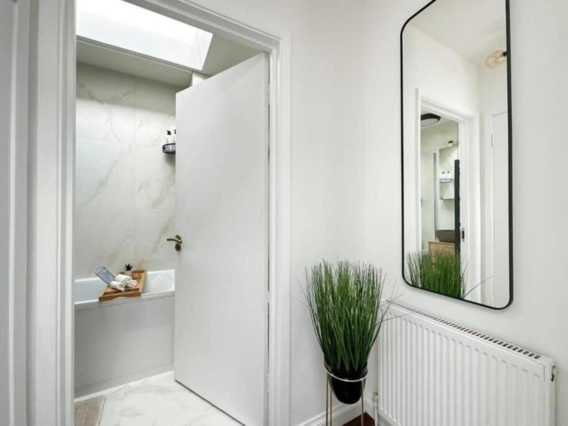 London's Charm Modern 2BR Marylebone's Best Spot