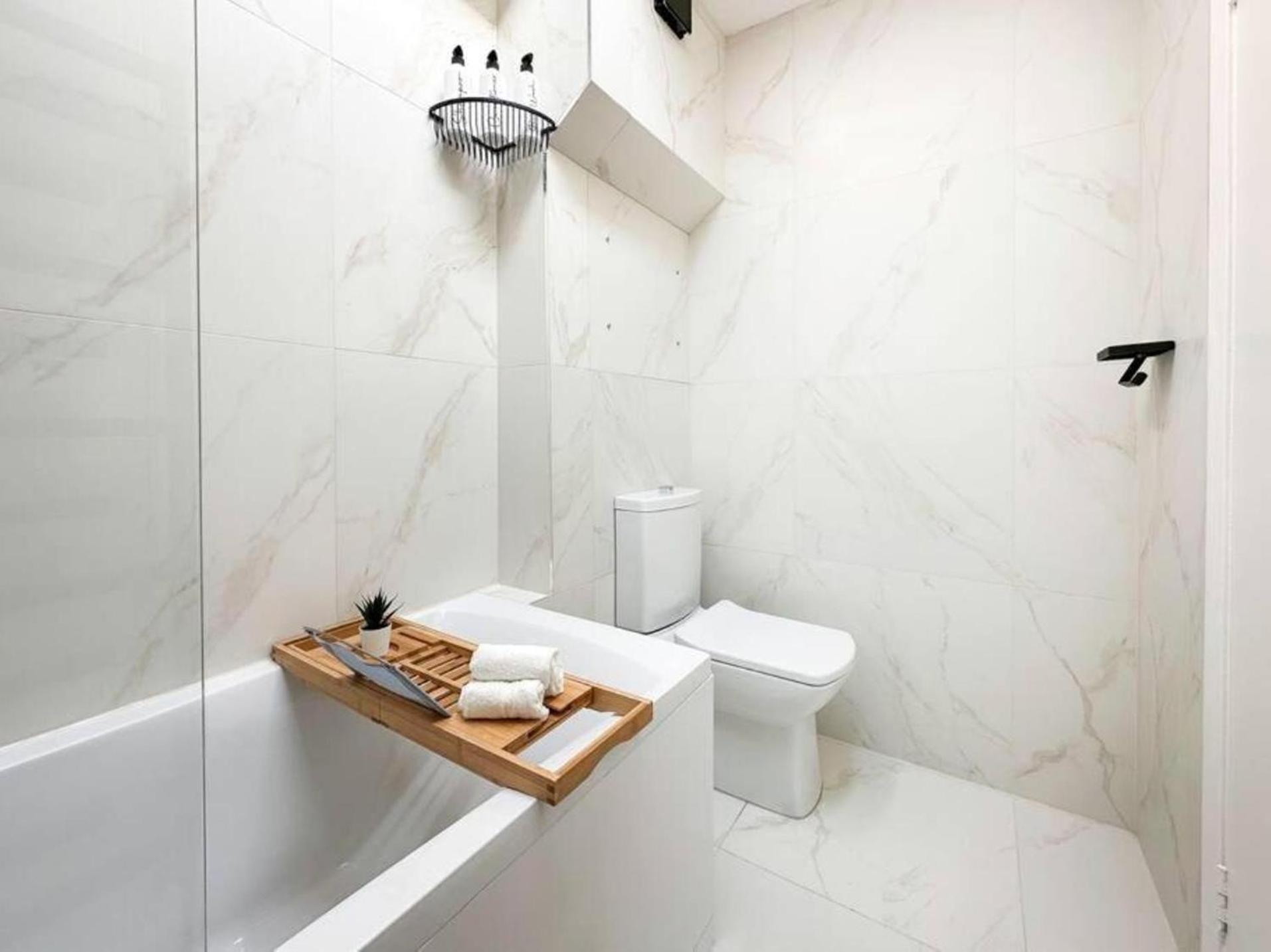 London's Charm Modern 2BR Marylebone's Best Spot