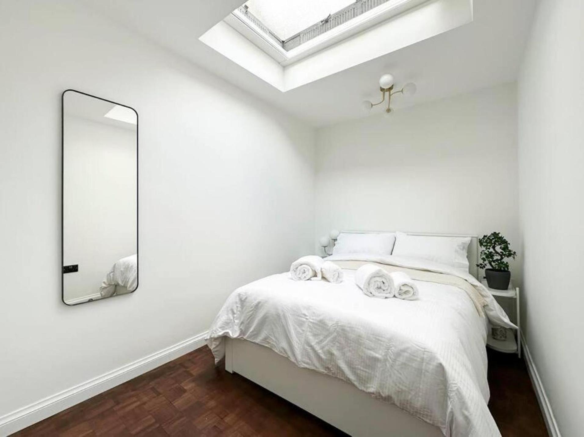 London's Charm Modern 2BR Marylebone's Best Spot