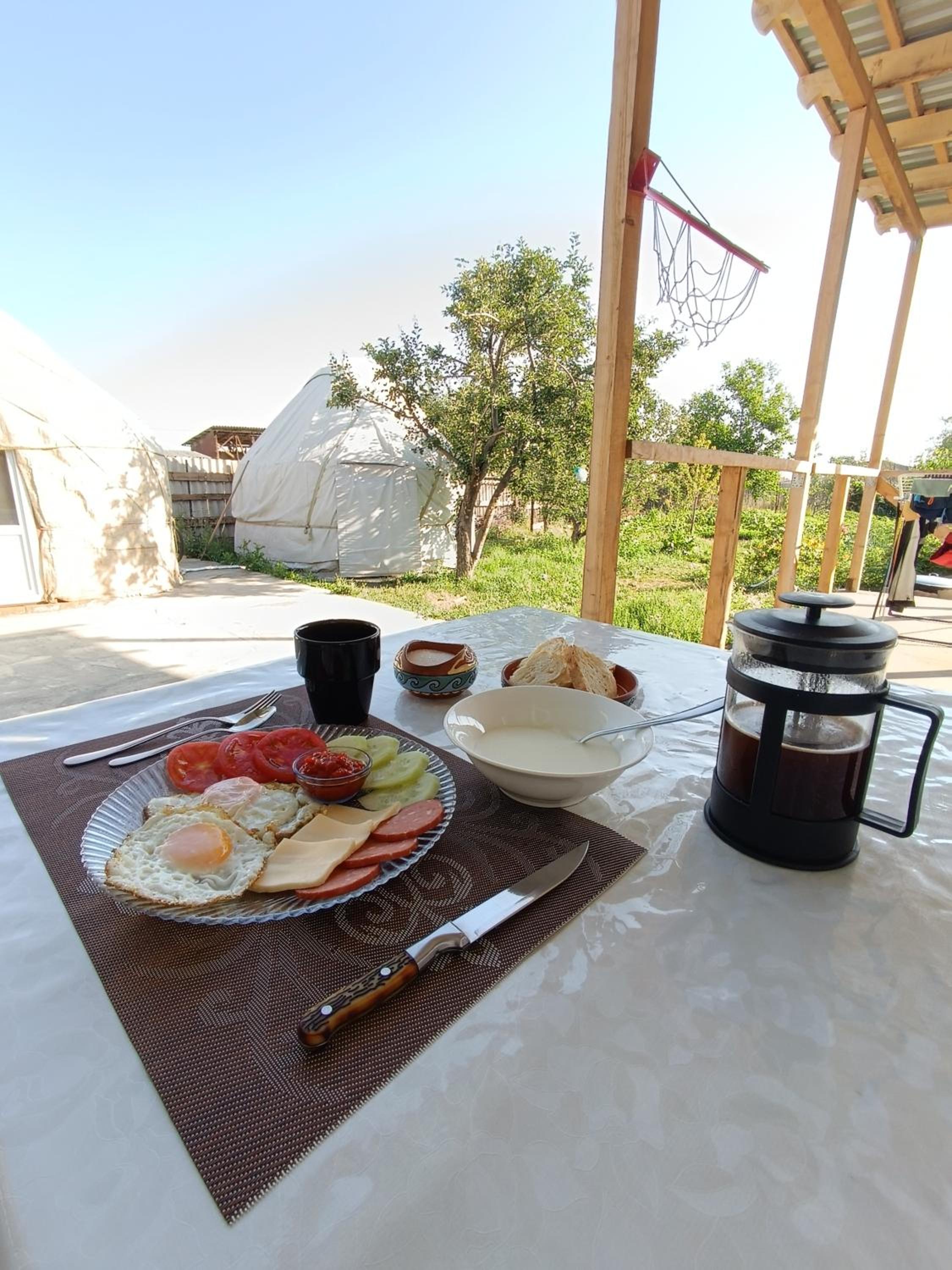 Yurt stay in downtown view 4